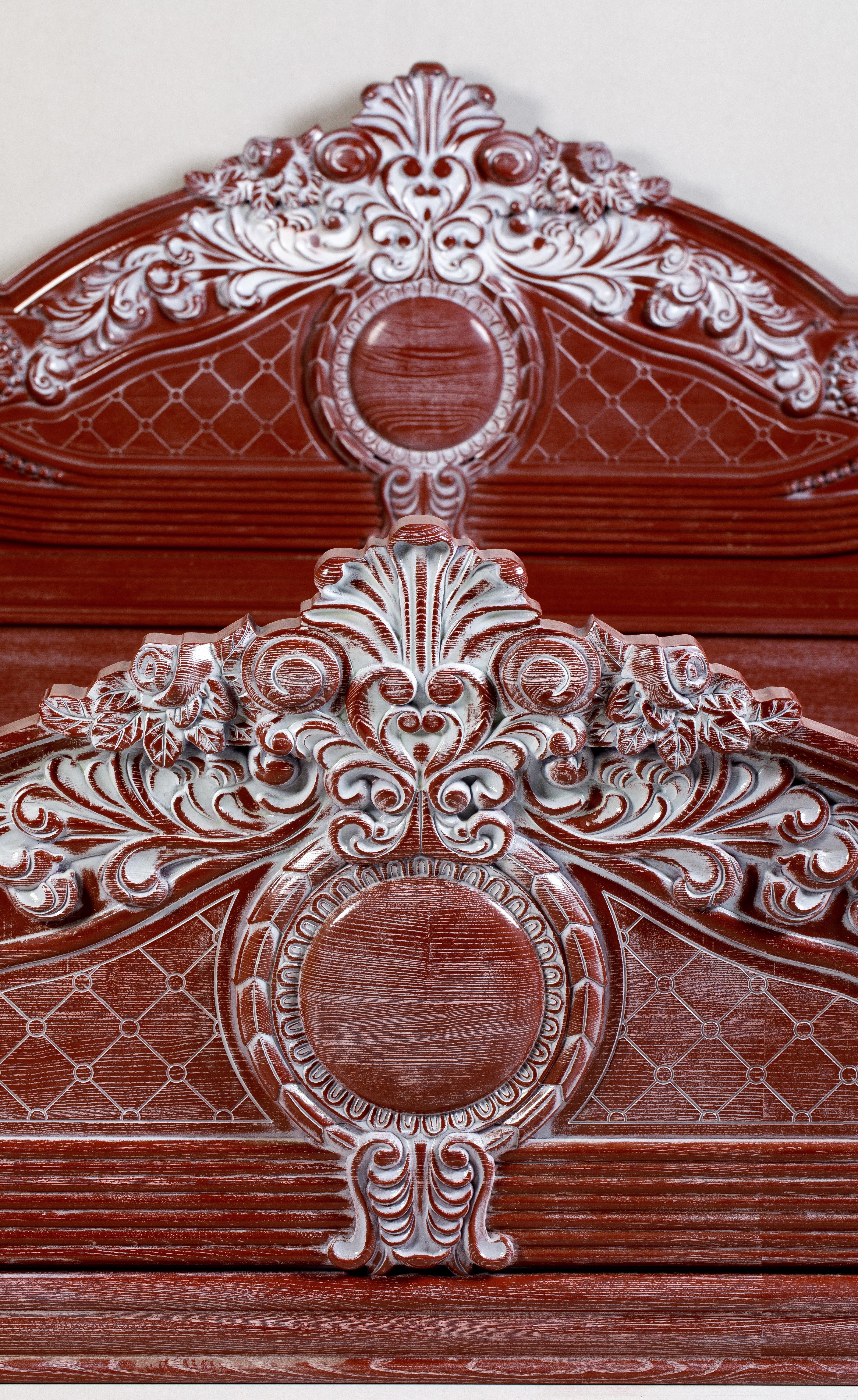 Contemporary Classic Geschnitzt Weiß Floral Motiv King Bettgestell im Angebot 3
