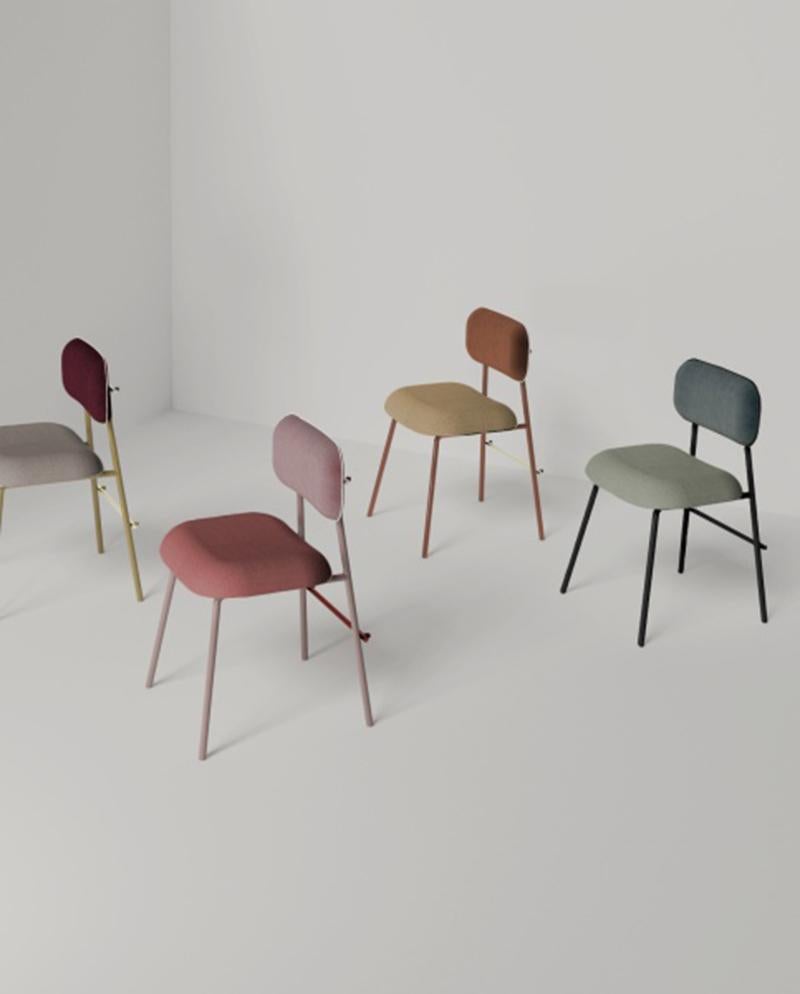 Chaise Classic Contemporary Miami, noir, détails en laiton Neuf - En vente à Lisbon, PT