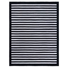 Tappeto classico contemporaneo a strisce in bianco e nero di Doris Leslie Blau