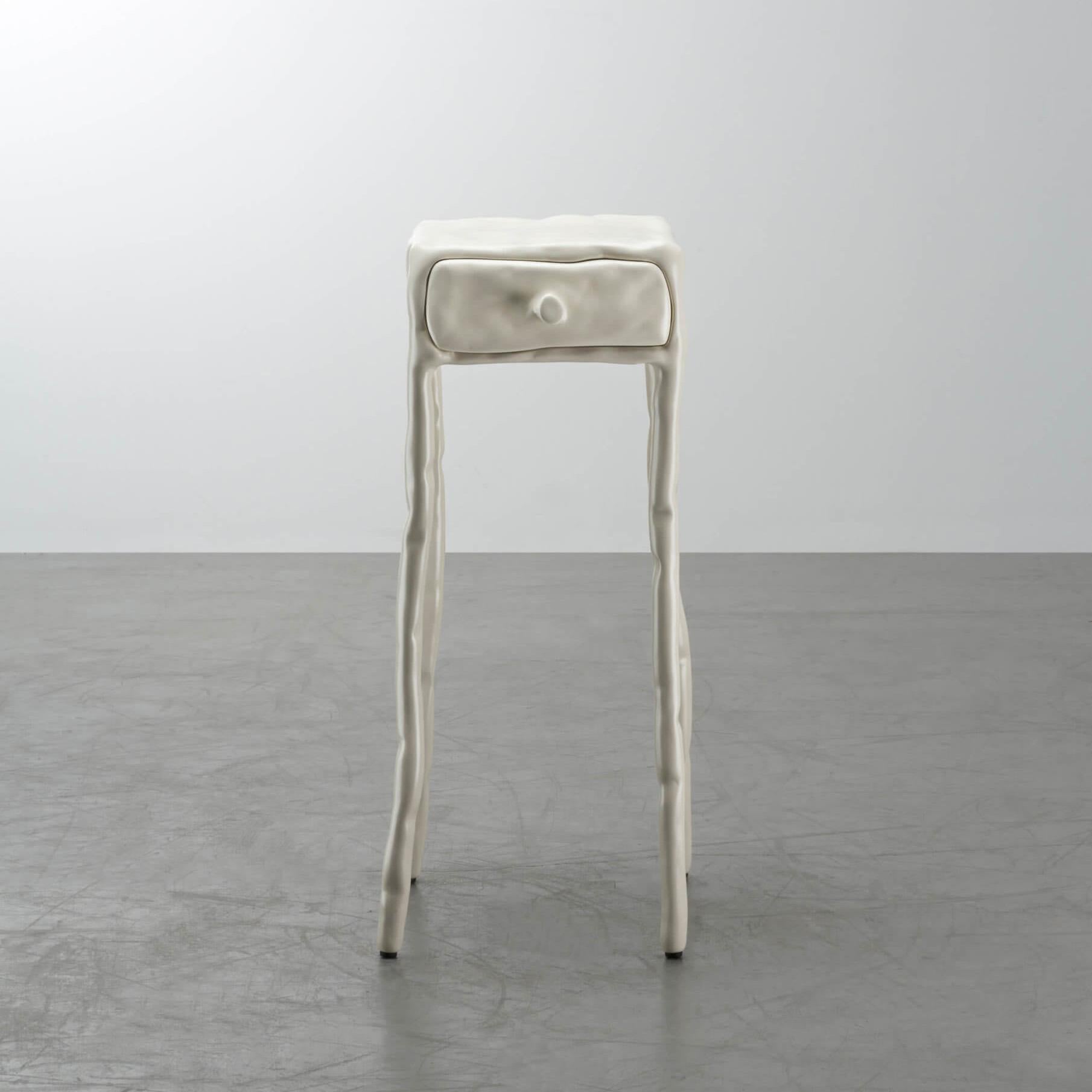 Néerlandais Table contemporaine en argile avec tiroir de Maarten Baas en vente