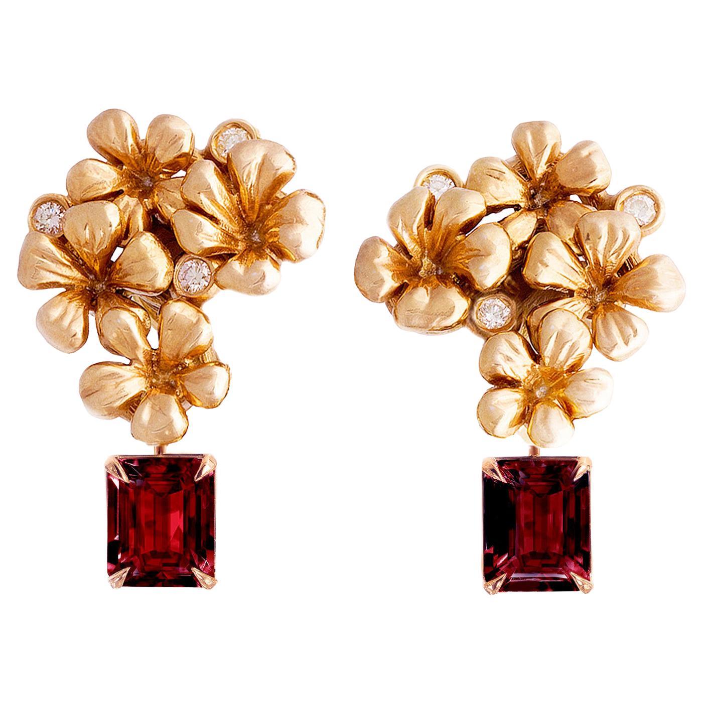 Boucles d'oreilles contemporaines en or rose 18 carats avec rubis naturels