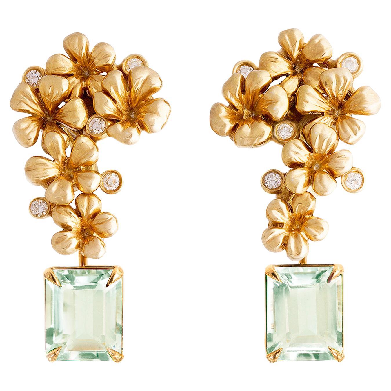 Yellow Gold Contemporary Floral Stud Earrings with Diamonds and Green Quartzes For Sale