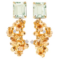 Zeitgenössische Cocktail-Ohrringe aus achtzehn Karat Gelbgold mit Diamanten