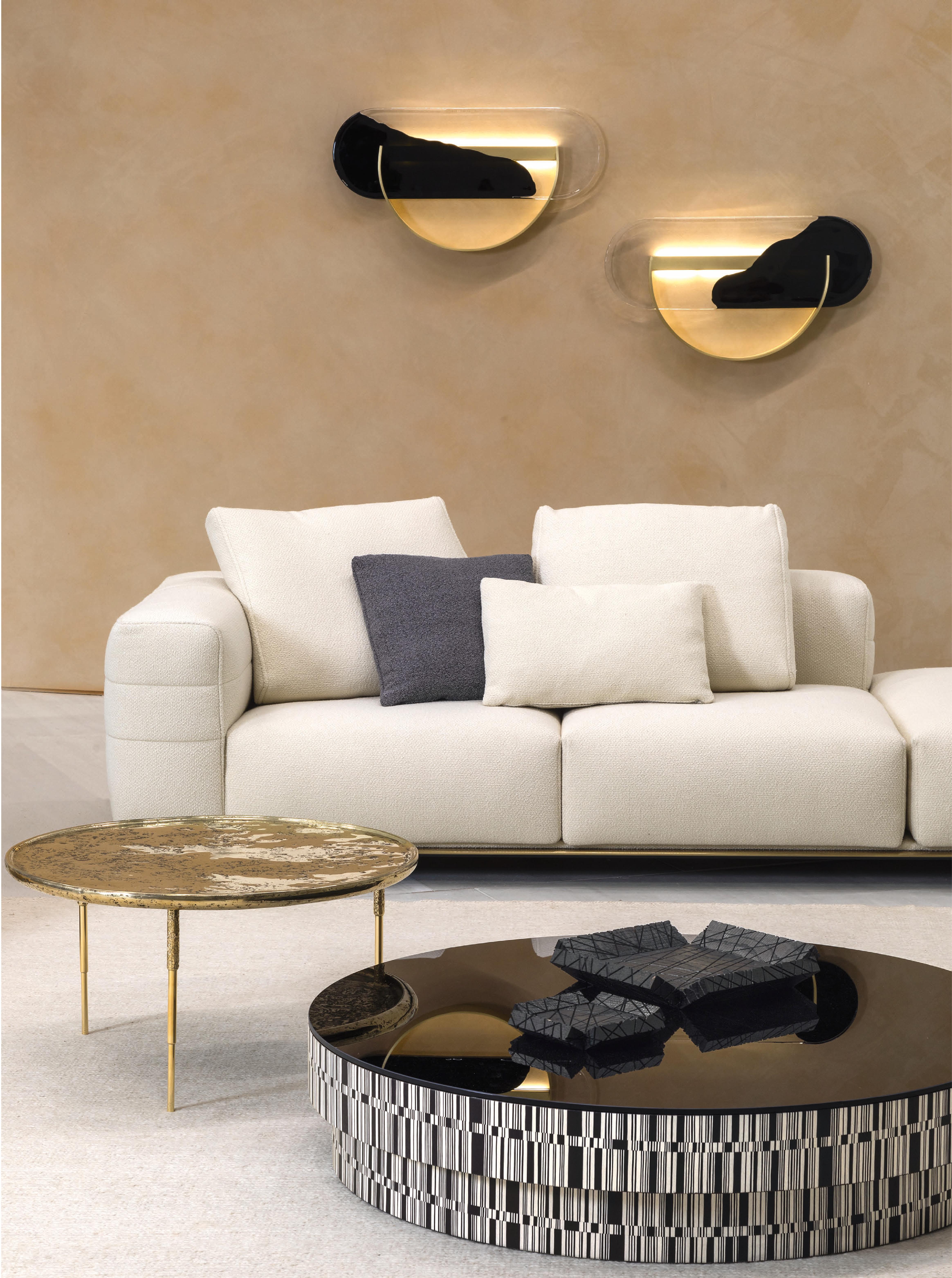 Italian Contemporary Coffee Table by Hessentia in brass casting with sculptural texture For Sale