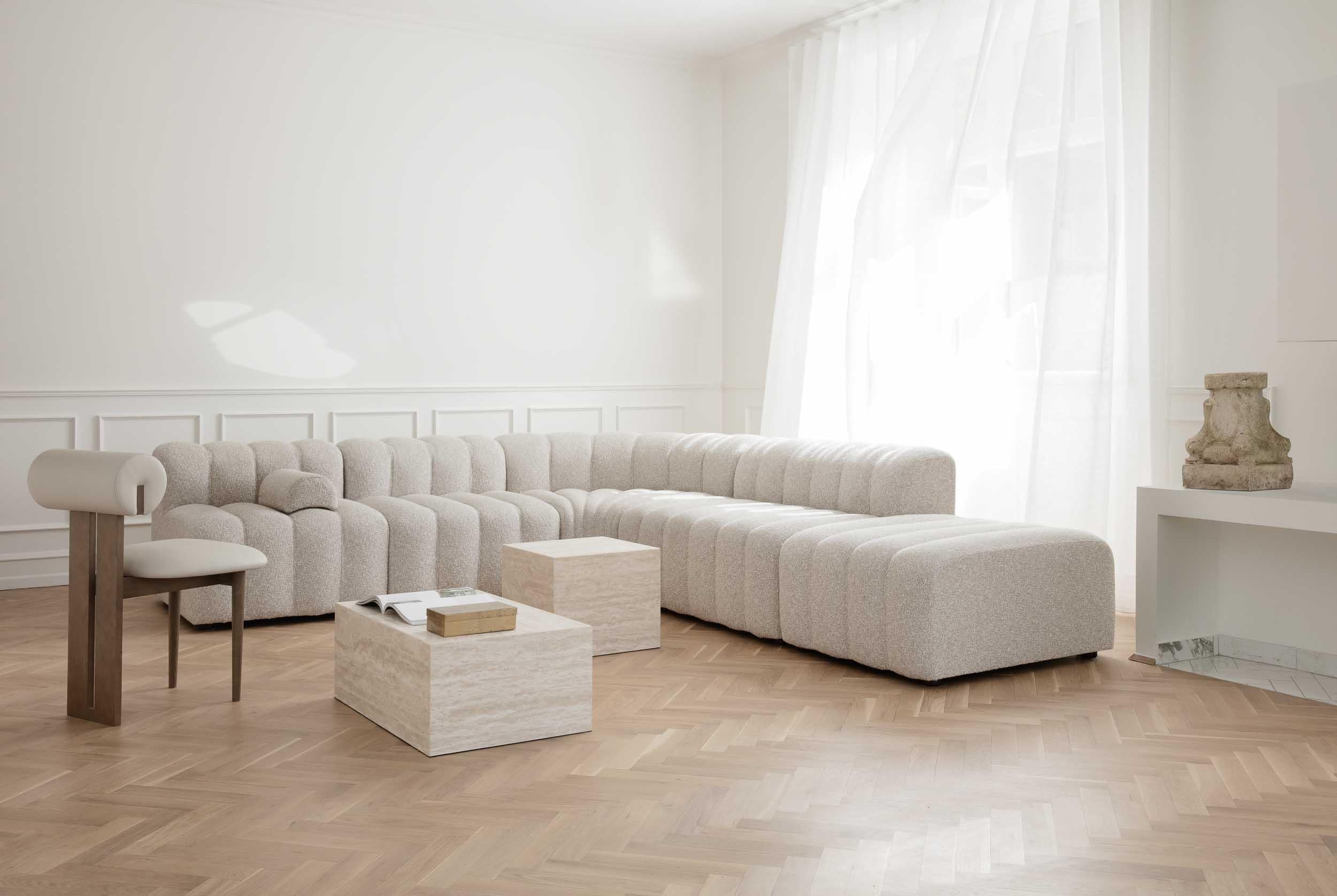 Contemporary Couchtisch 'Cubism' von Norr11, Klein, Grauer Travertin (21. Jahrhundert und zeitgenössisch) im Angebot