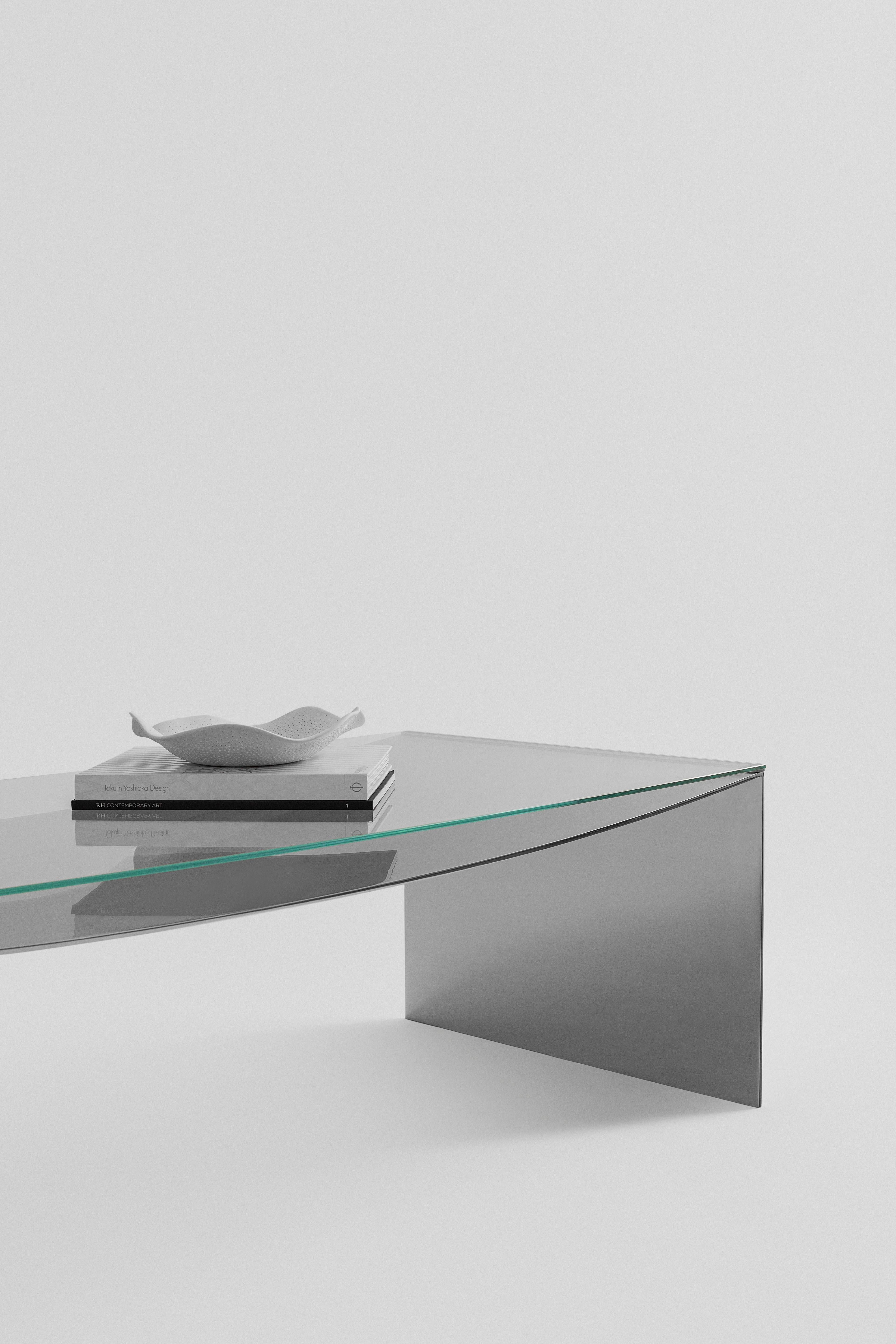 Contemporary Coffee Table in Steel and Glass Top by Arch. Pablo Pérez Palacios For Sale 3