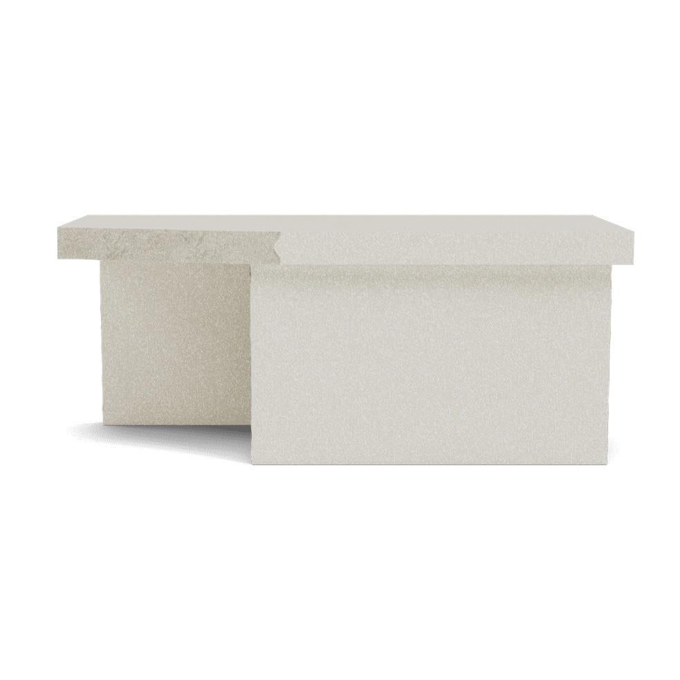 Tavolino da caffè contemporaneo 'Kern' disegnato da Monica Förster per Fogia

Materiali: 
- Realizzato con un nuovo materiale a base di marmo composto da rifiuti riciclati.

Dimensioni:
Dimensioni (altezza / larghezza / profondità) 33cm x 80cm x