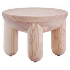 Table basse ou table d'appoint contemporaine 'Freyja 1' par NOOM, bois de frêne naturel