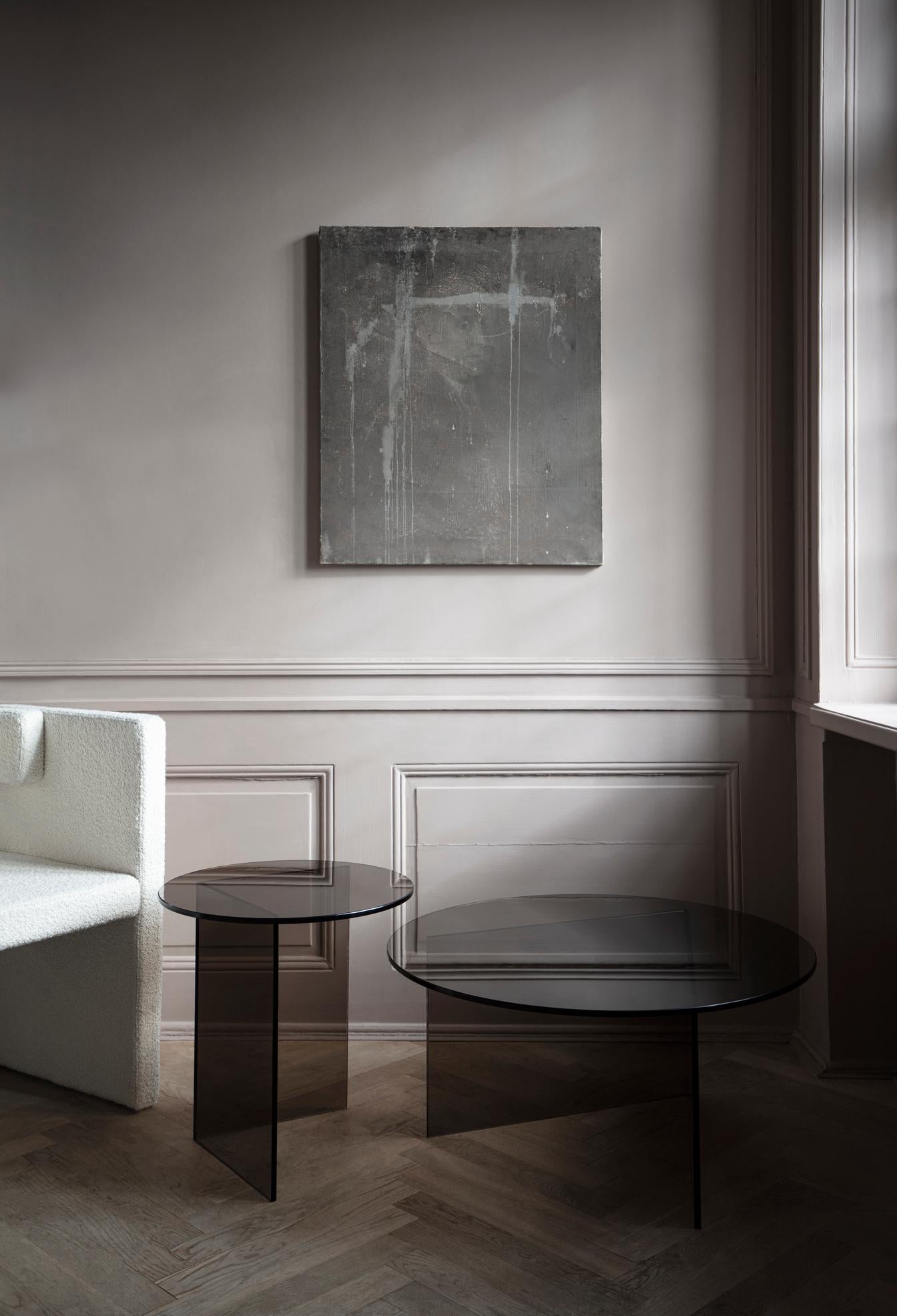 XXIe siècle et contemporain Table basse contemporaine 'Pond' en verre gris en vente