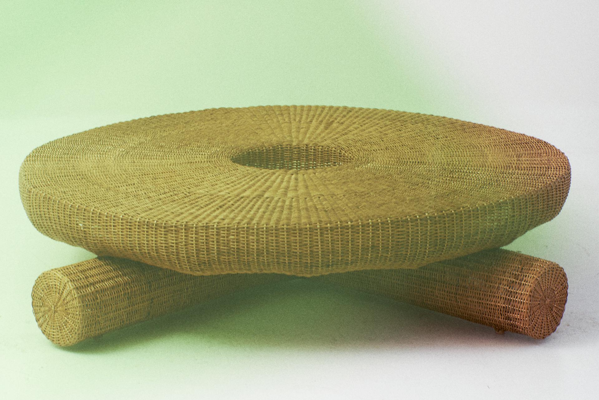 XXIe siècle et contemporain Table basse Fango, fibre Yaré naturelle et durable  en vente
