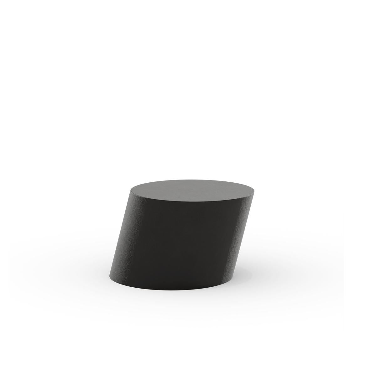 Contemporary Couchtisch 'Tilt' von Norr11, Kreide (21. Jahrhundert und zeitgenössisch) im Angebot
