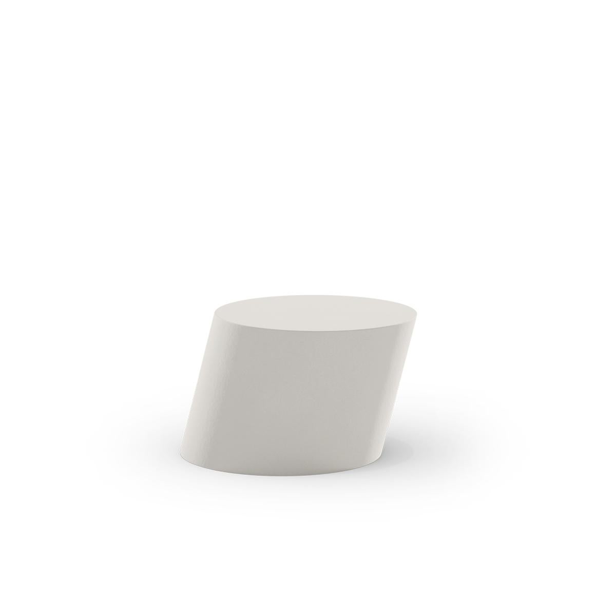 Contemporary Couchtisch 'Tilt' von Norr11, Erde im Zustand „Neu“ im Angebot in Paris, IDF