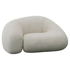 Contemporary Colar armchair with soft shape