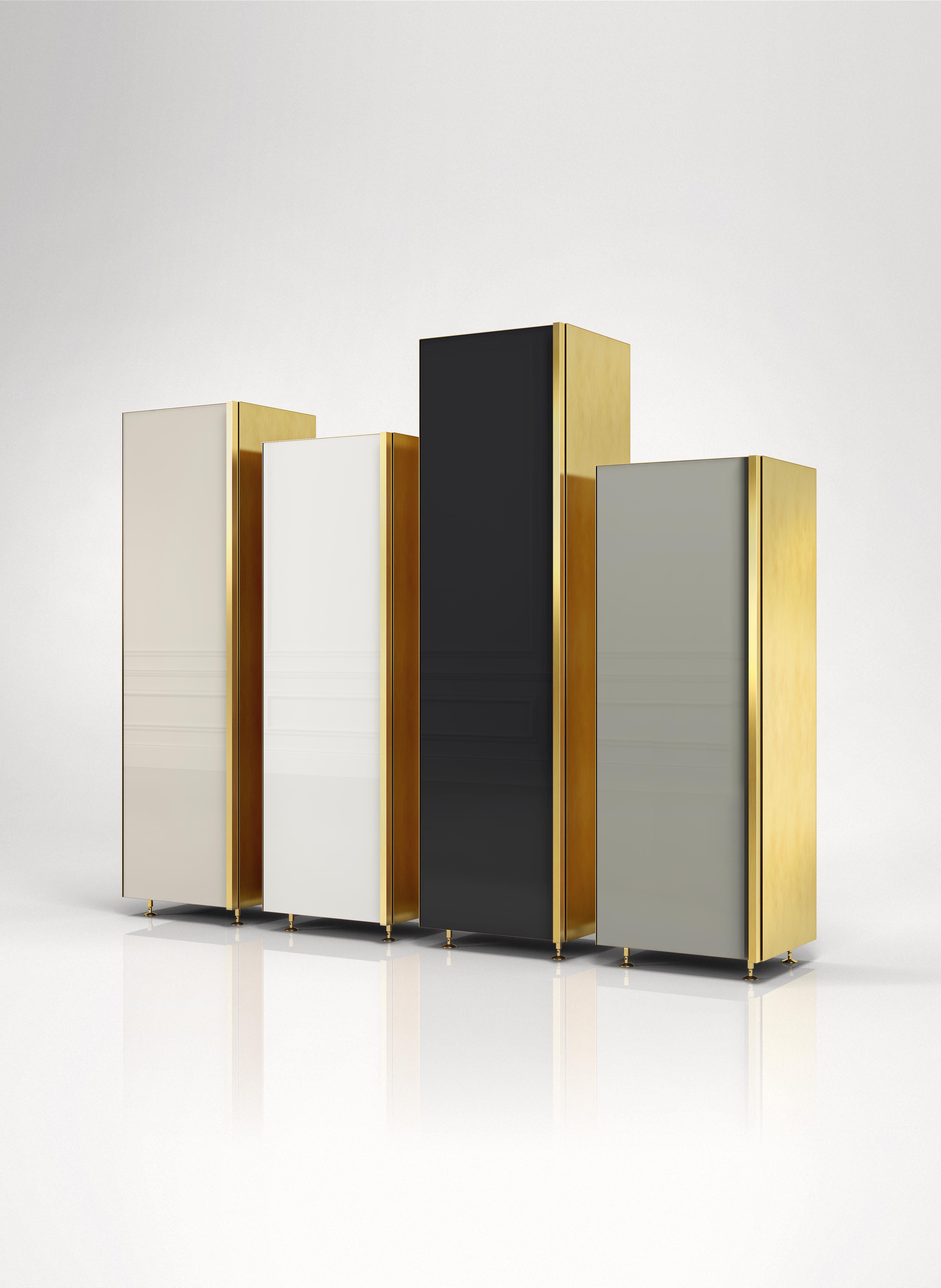 Modern Contemporary Column Set of Four Brass Glass Cupboards Storage Unit Neutral For Sale