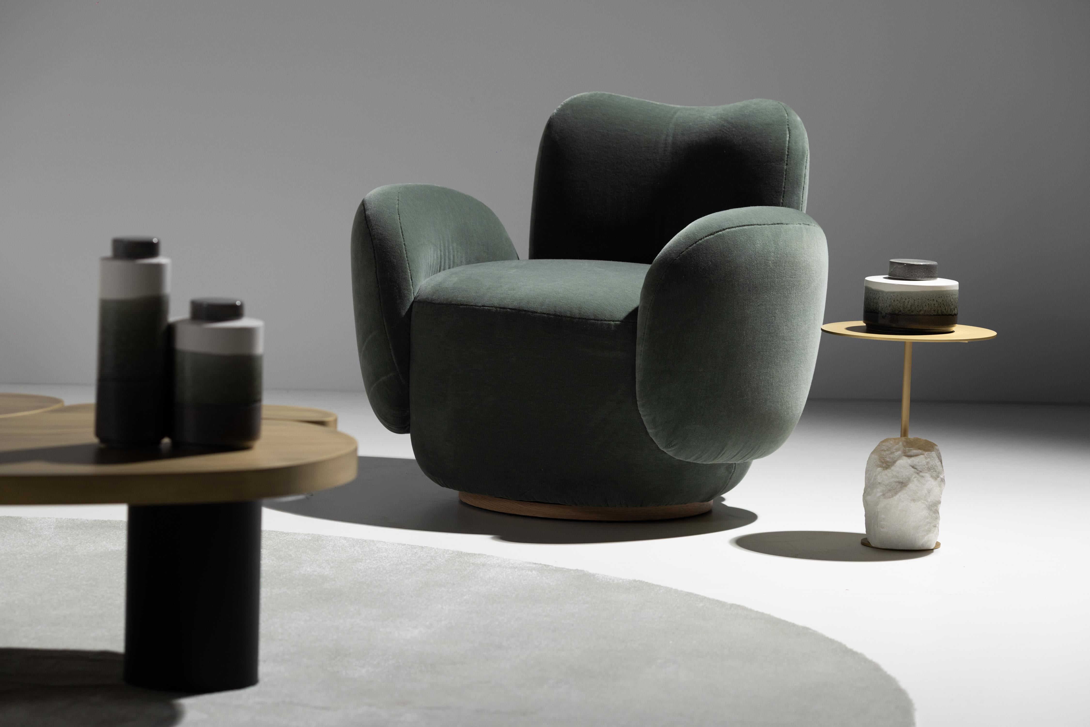 Sedia da salotto contemporanea Conchula, girevole, DEDAR Alpaca, fatta a mano da Greenapple In condizioni Nuovo in vendita a Lisboa, PT