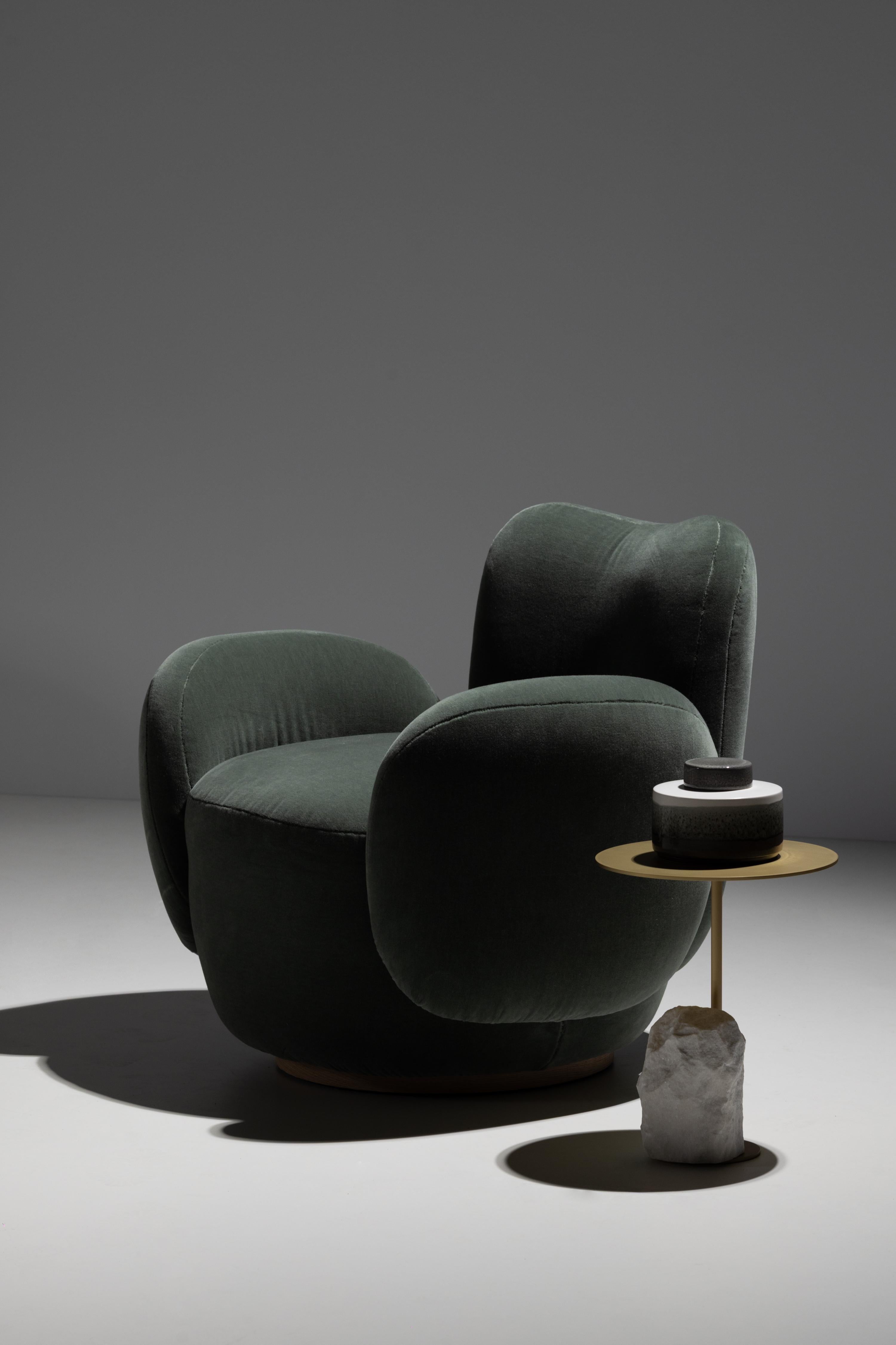 Sedia da salotto contemporanea Conchula, girevole, DEDAR Alpaca, fatta a mano da Greenapple in vendita 1