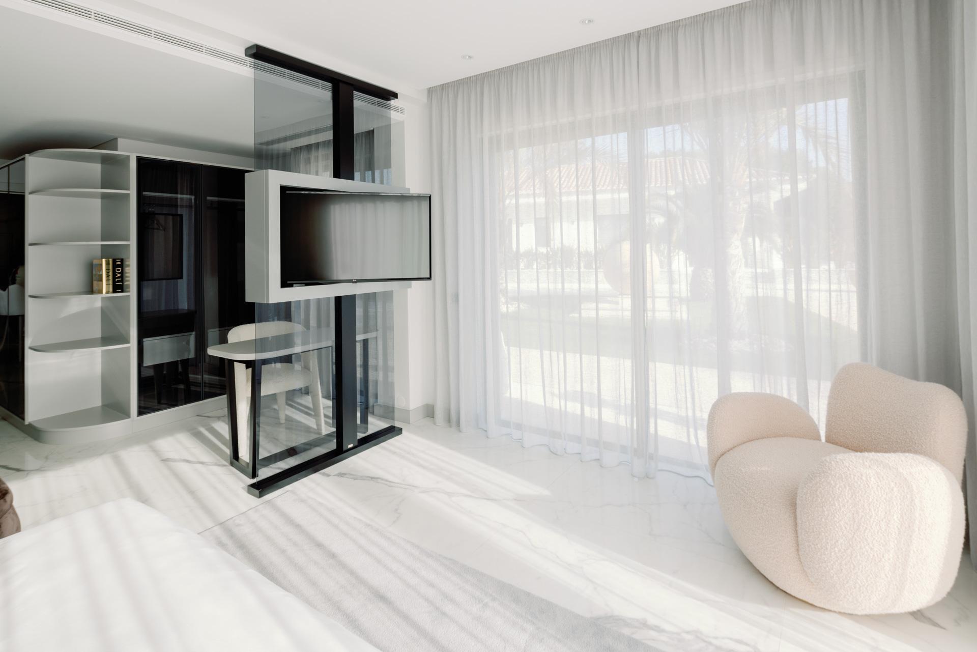 Silla de centro contemporánea Conchula, giratoria, mohair DEDAR, hecha a mano por Greenapple en venta 5