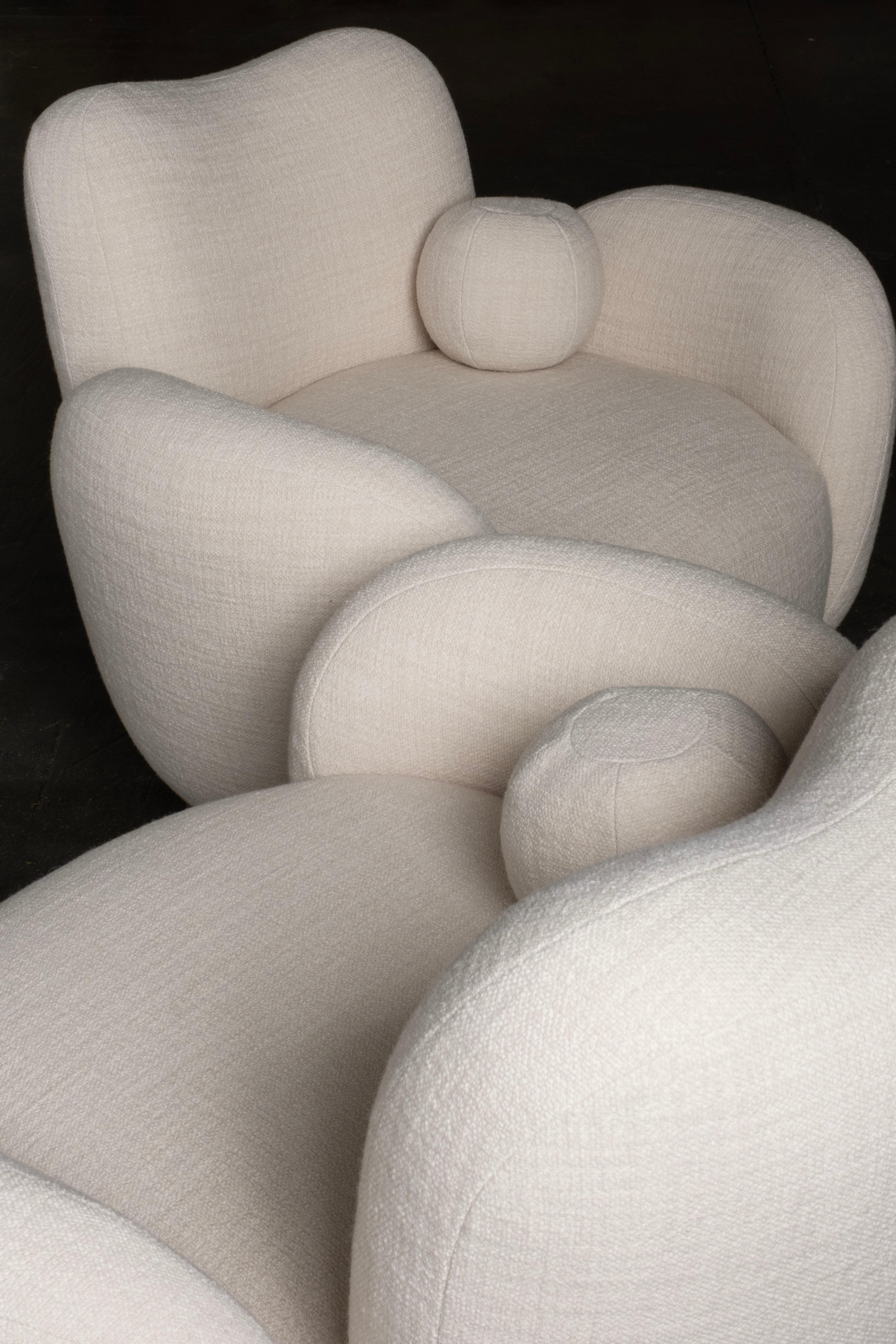 Chaise d'appoint contemporaine Conchula, pivotante, en laine Dedar, faite à la main par Greenapple en vente 11