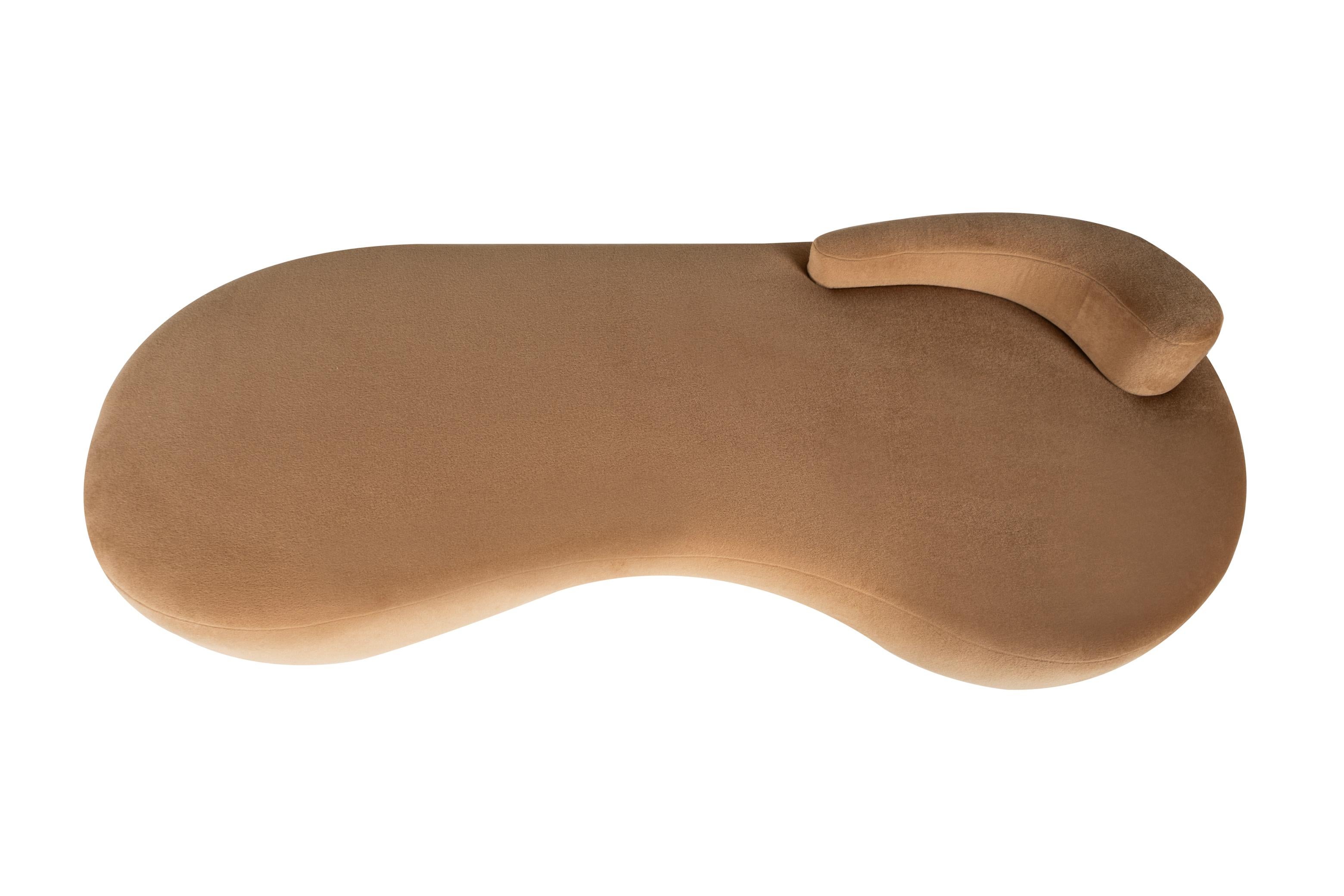 Contemporary Conchula Day Bed, Italian Alpaca, Brass, Handmade by Greenapple In New Condition For Sale In Lisboa, PT