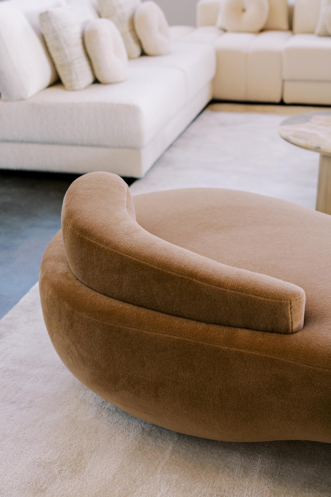 Contemporary Conchula Day Bed, Italian Alpaca, Brass, Handmade by Greenapple For Sale 1