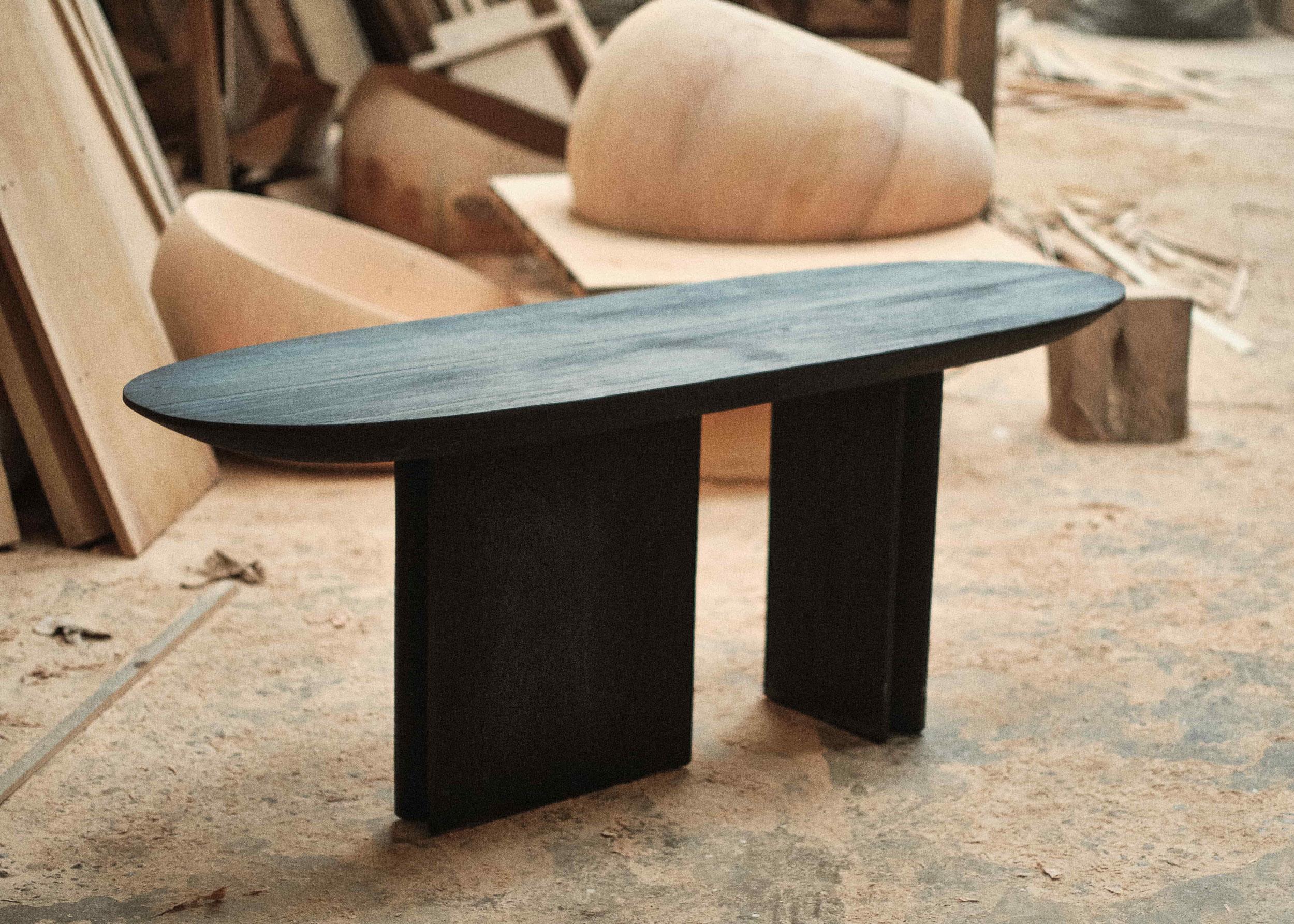 Table console contemporaine Barca en bois brûlé de Carm Works, personnalisable en vente 5