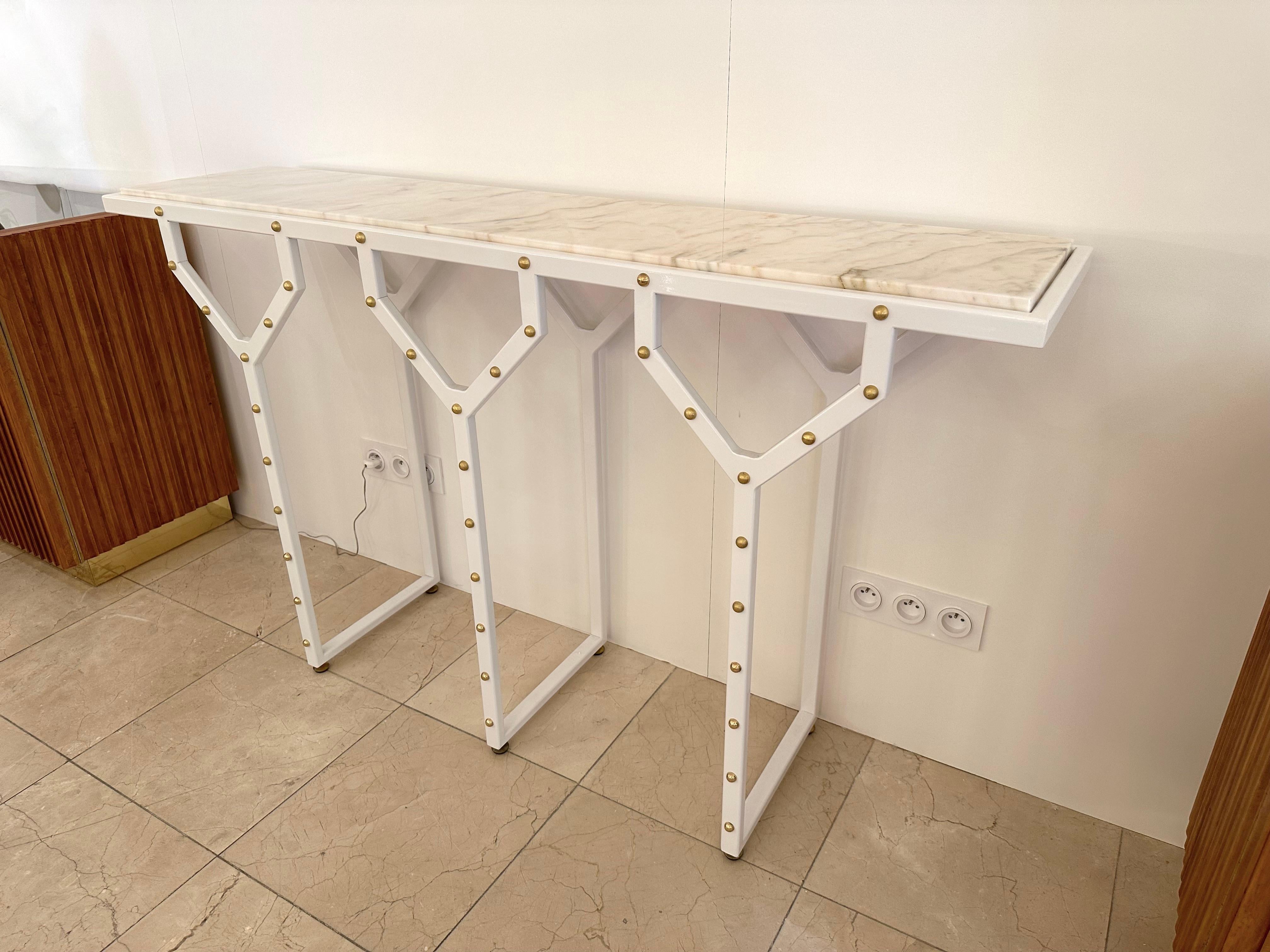Mid-Century Modern Contemporary Console Table Y White Lacquered Metal Brass and Marble. Italy For Sale