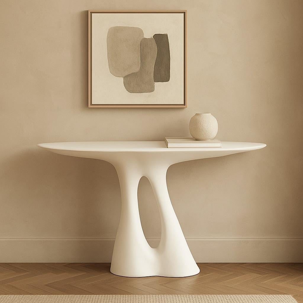 Zeitgenössische Konsole mit zwei skulptierten Beinen, Gips/Holz geschnitzt (Moderne) im Angebot