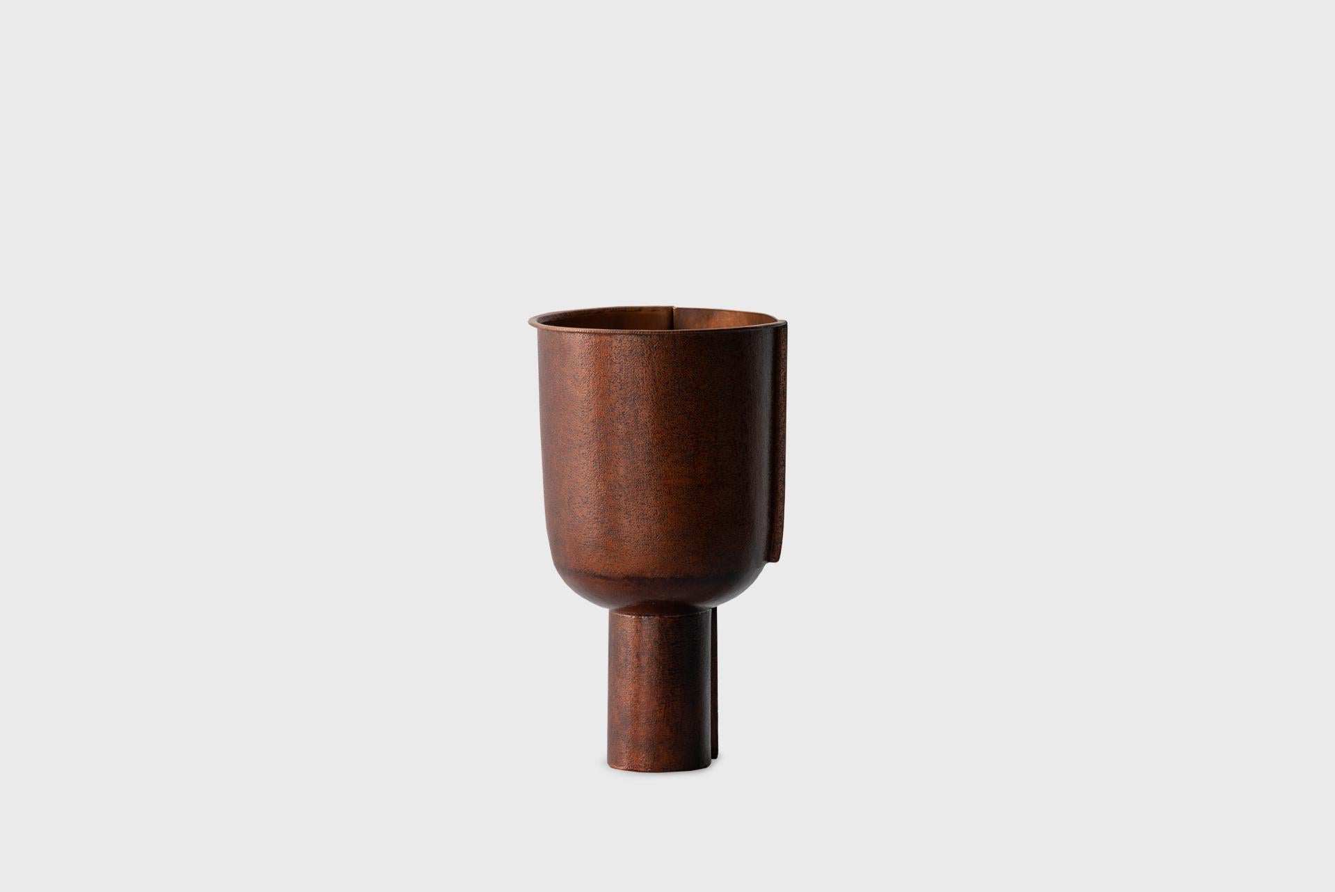 South Korean Contemporary Copper Vase 2, Textured Natural Dark Lacquer, Seung Hyun Lee, Korea For Sale