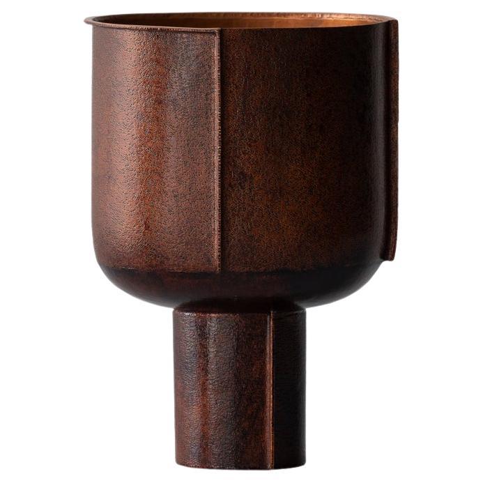 Vase contemporain en cuivre 2, laque naturelle foncée texturée, Seung Hyun Lee, Corée
