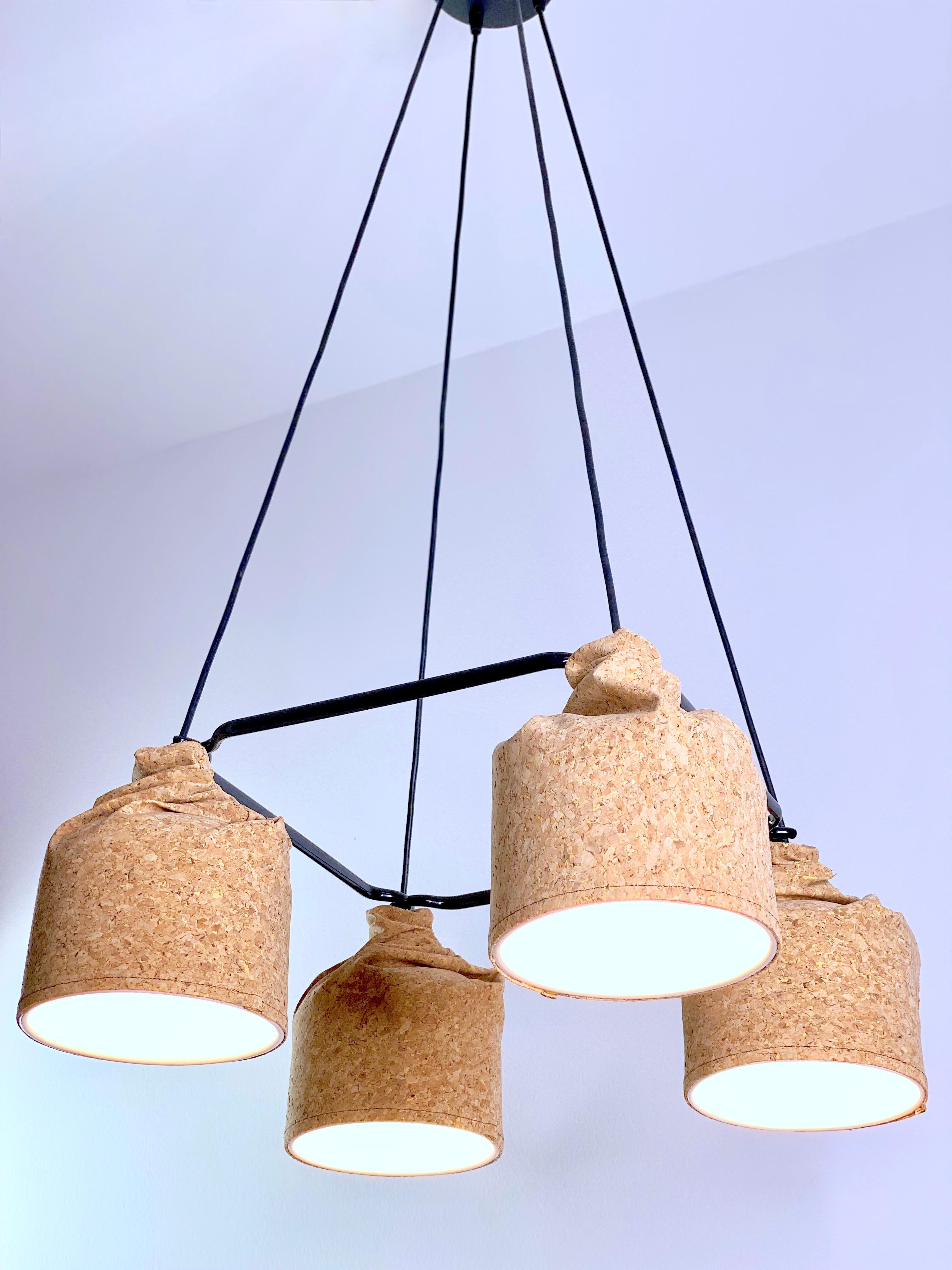 Autre Lustre contemporain en cuir de liège et grès, design minimaliste, BIO en vente