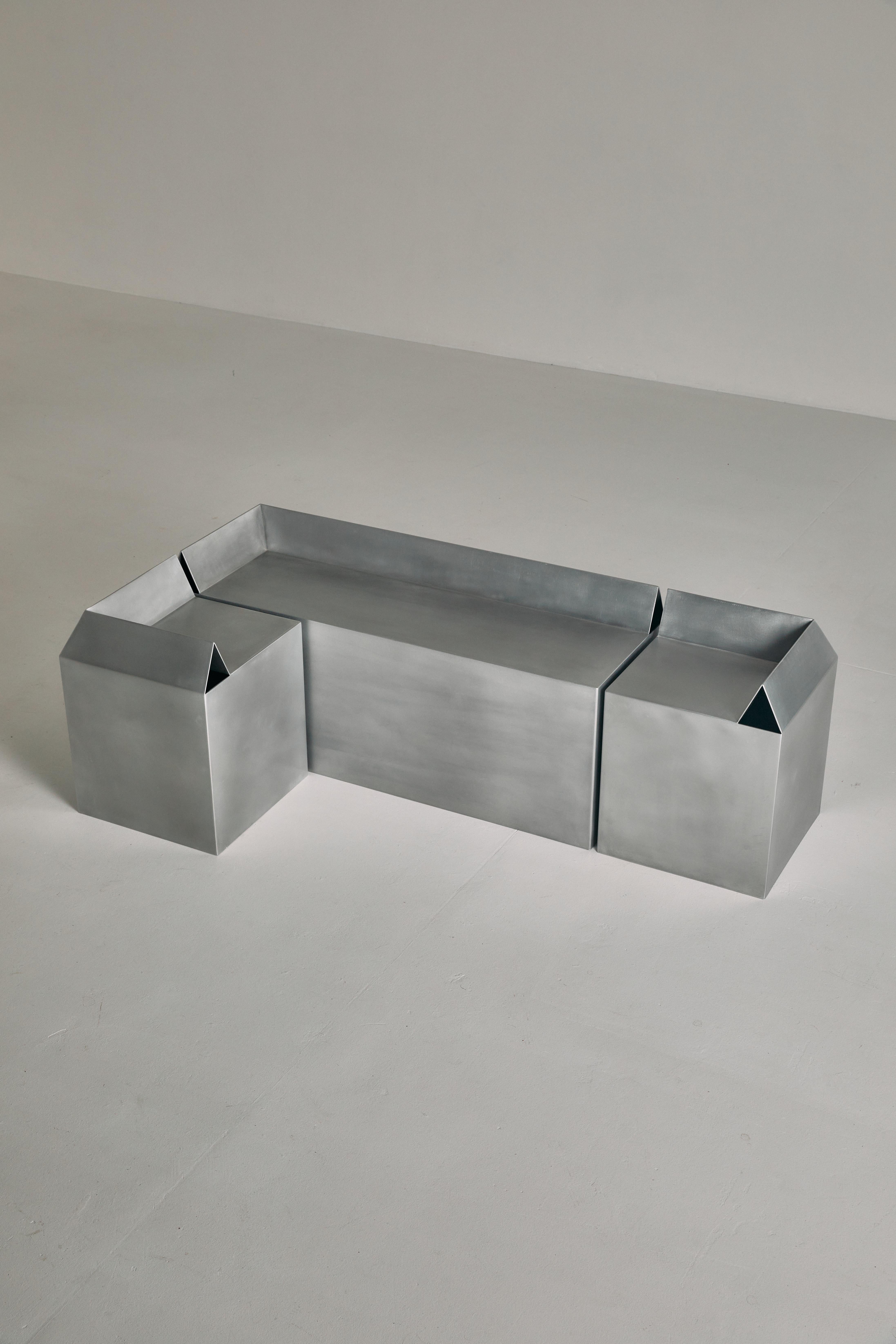 Contemporary Corner Bench in Raw Waxed Steel In New Condition For Sale In London, GB