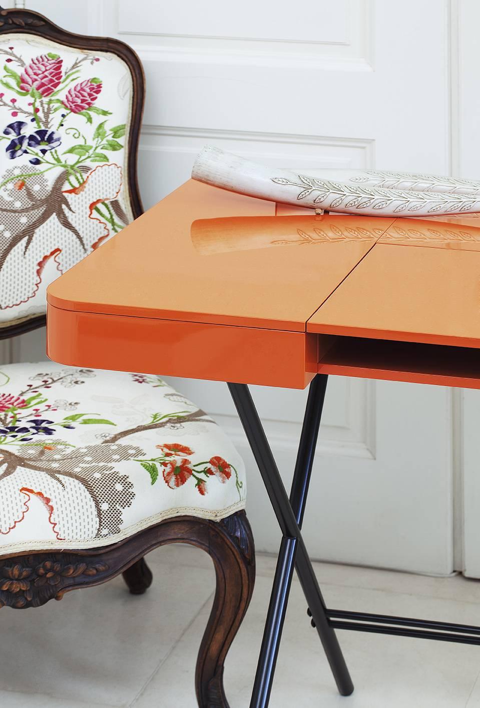 Contemporary Cosimo Desk by Marco Zanuso Jr. with Orange Glossy Lacquered Top im Angebot 2