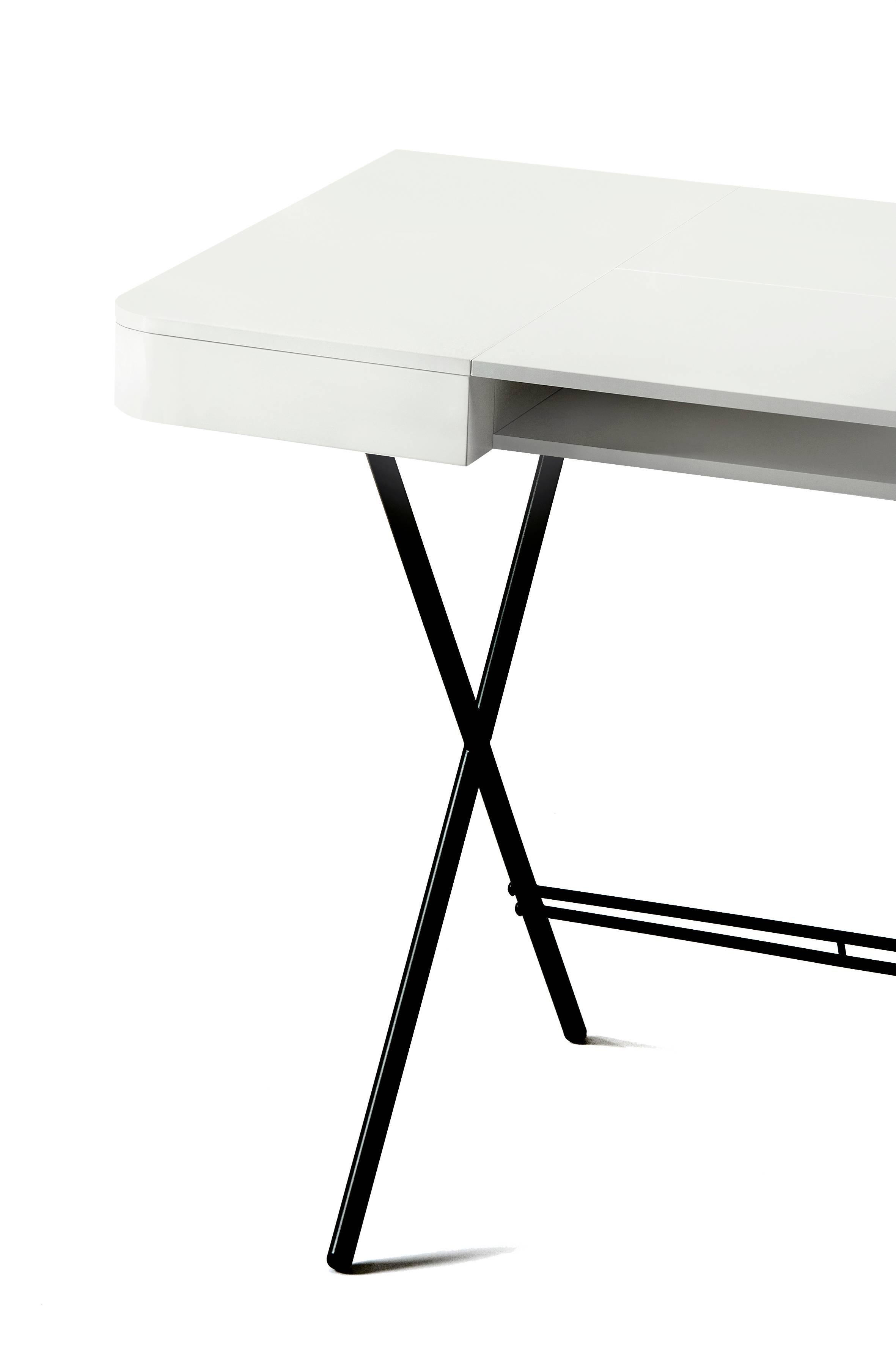 Contemporary Cosimo Desk by Marco Zanuso Jr. with White Mat Lacquered Top For Sale 3