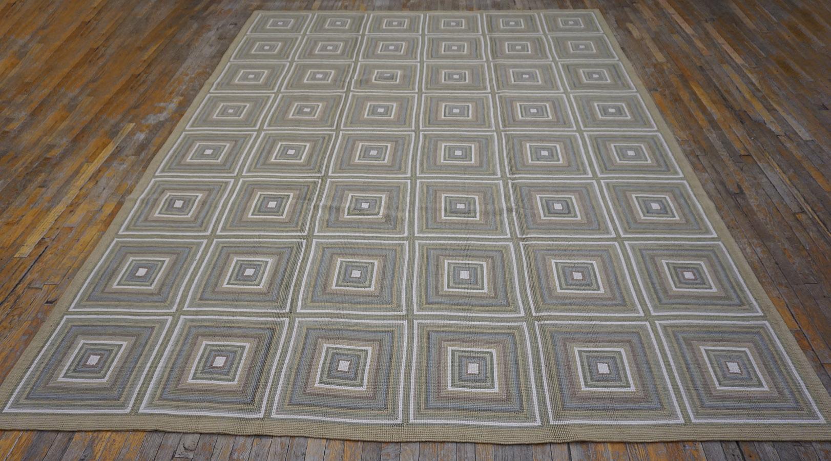 Contemporary Cotton Hooked Rug  (9' x 12' - 274 x 365 ) For Sale 3