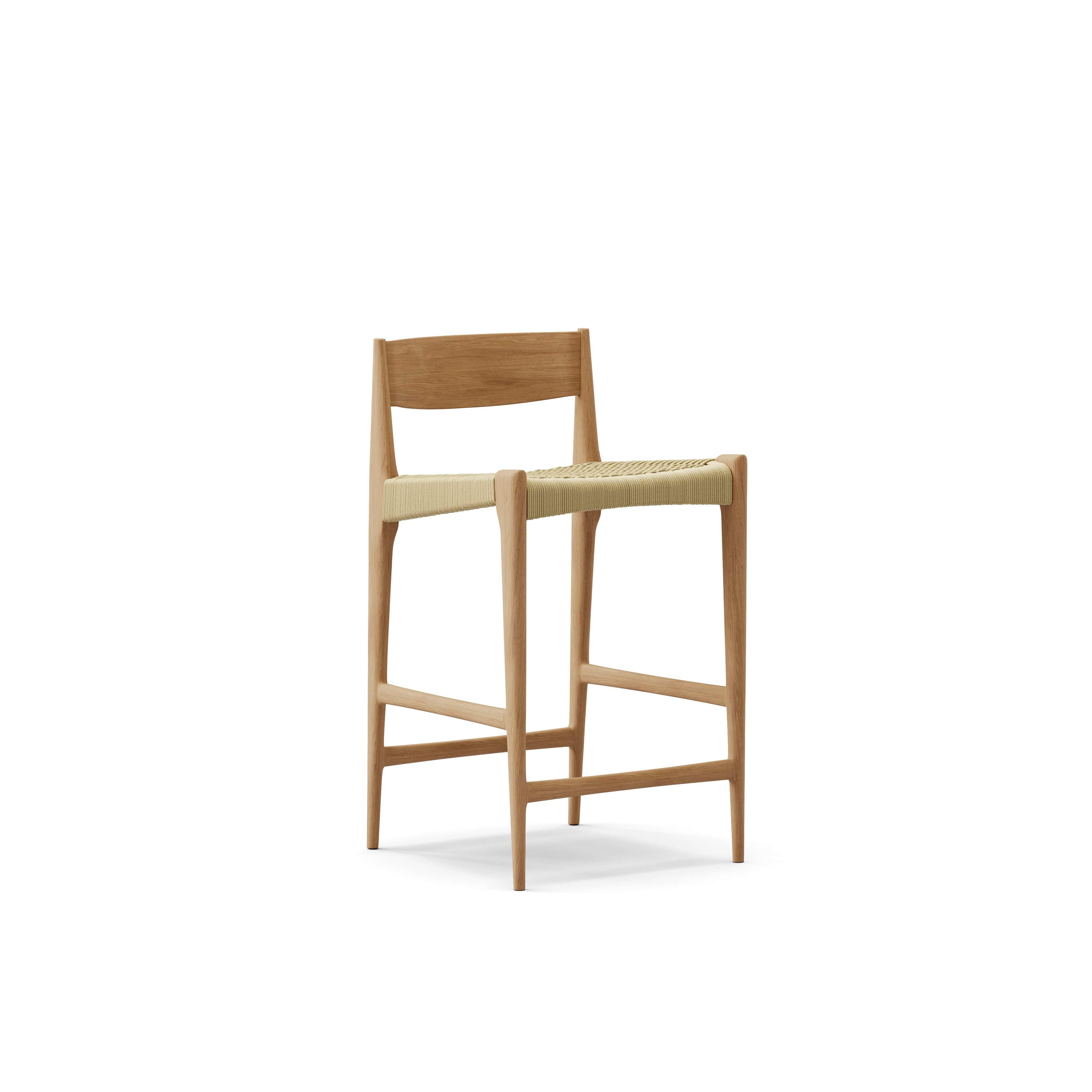 Taburete de mostrador contemporáneo PIA de Poul Cadovius para Dk3

Materiales: 
Armazón de roble macizo, asiento de cordel de papel

Dimensiones: 
An.47 x Pr.51 x Al.85 cm
Asiento: B.47 x D.42 x H.65 cm

Madera:
- Roble
- Roble ahumado
- Roble
