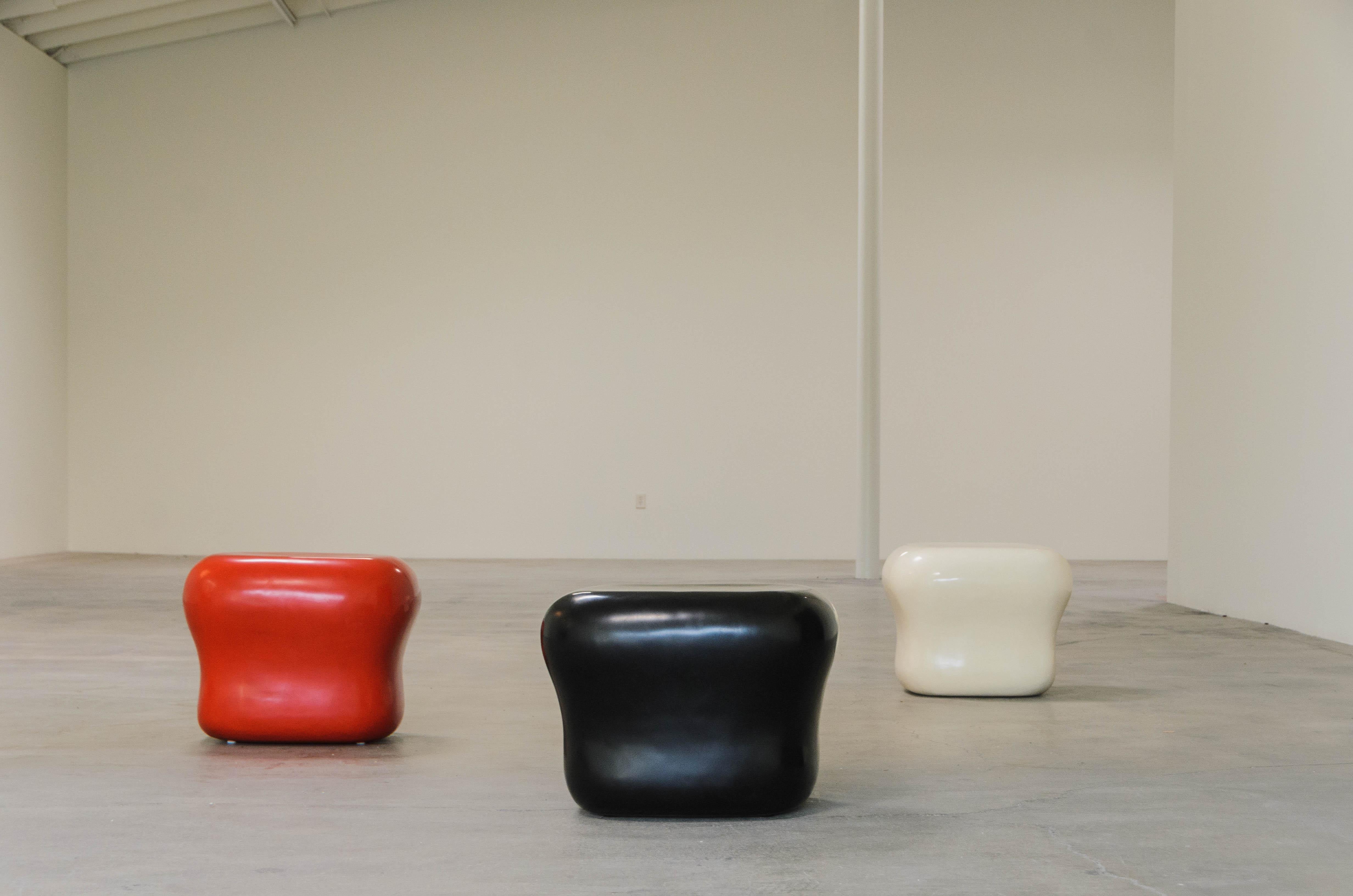 Contemporary Cream Lacquer Cushion Drumstool by Robert Kuo, Limited Edition In New Condition For Sale In Los Angeles, CA