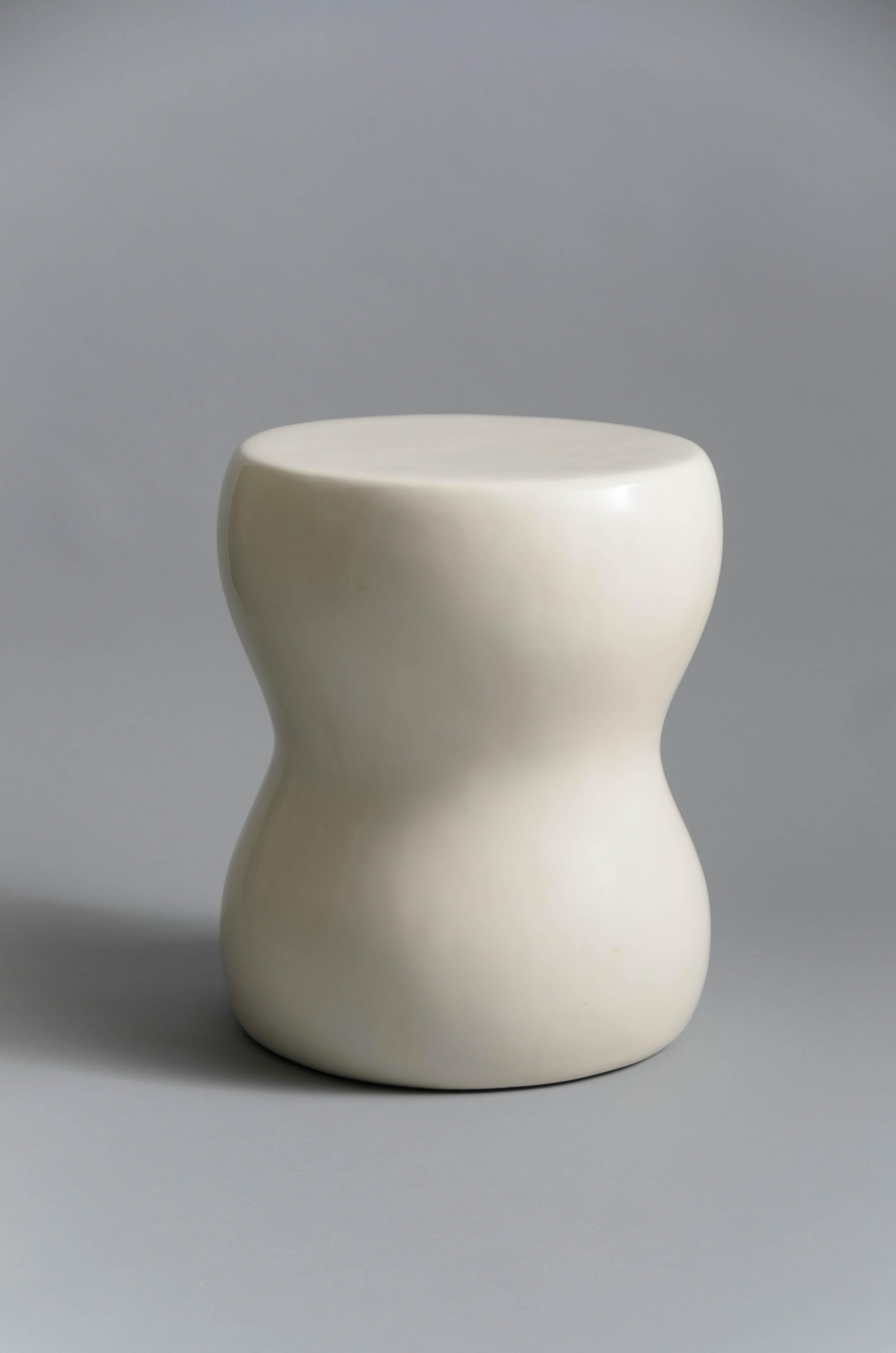 Repoussé Contemporary Cream Lacquer Mallet Drumstool by Robert Kuo, Limited Edition For Sale