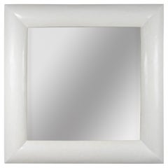 Espejo cuadrado contemporáneo lacado en crema de Robert Kuo, edición limitada