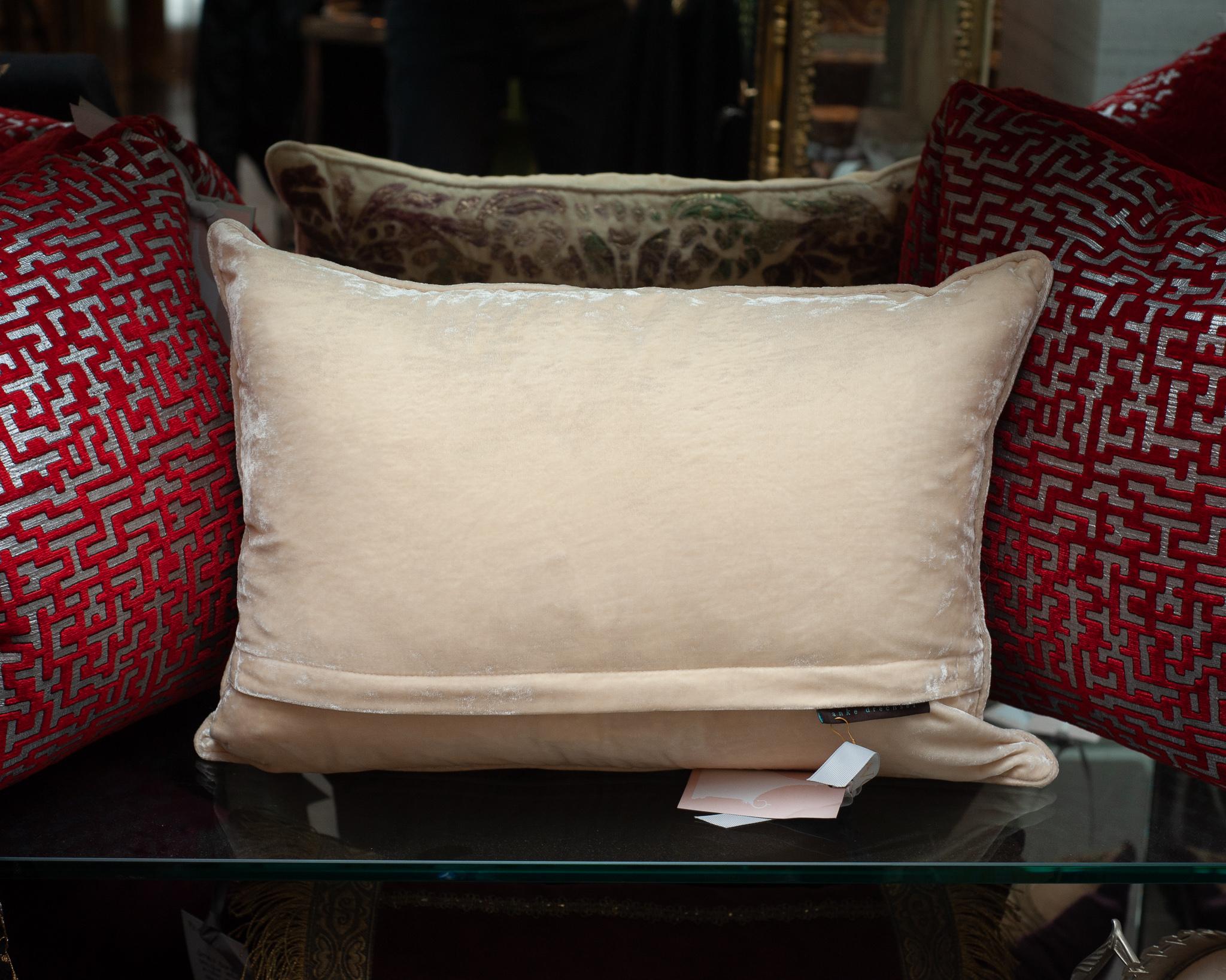 Contemporary Creme Silk Velvet Pillow with Multicolour Devoré Detail In New Condition For Sale In Toronto, ON