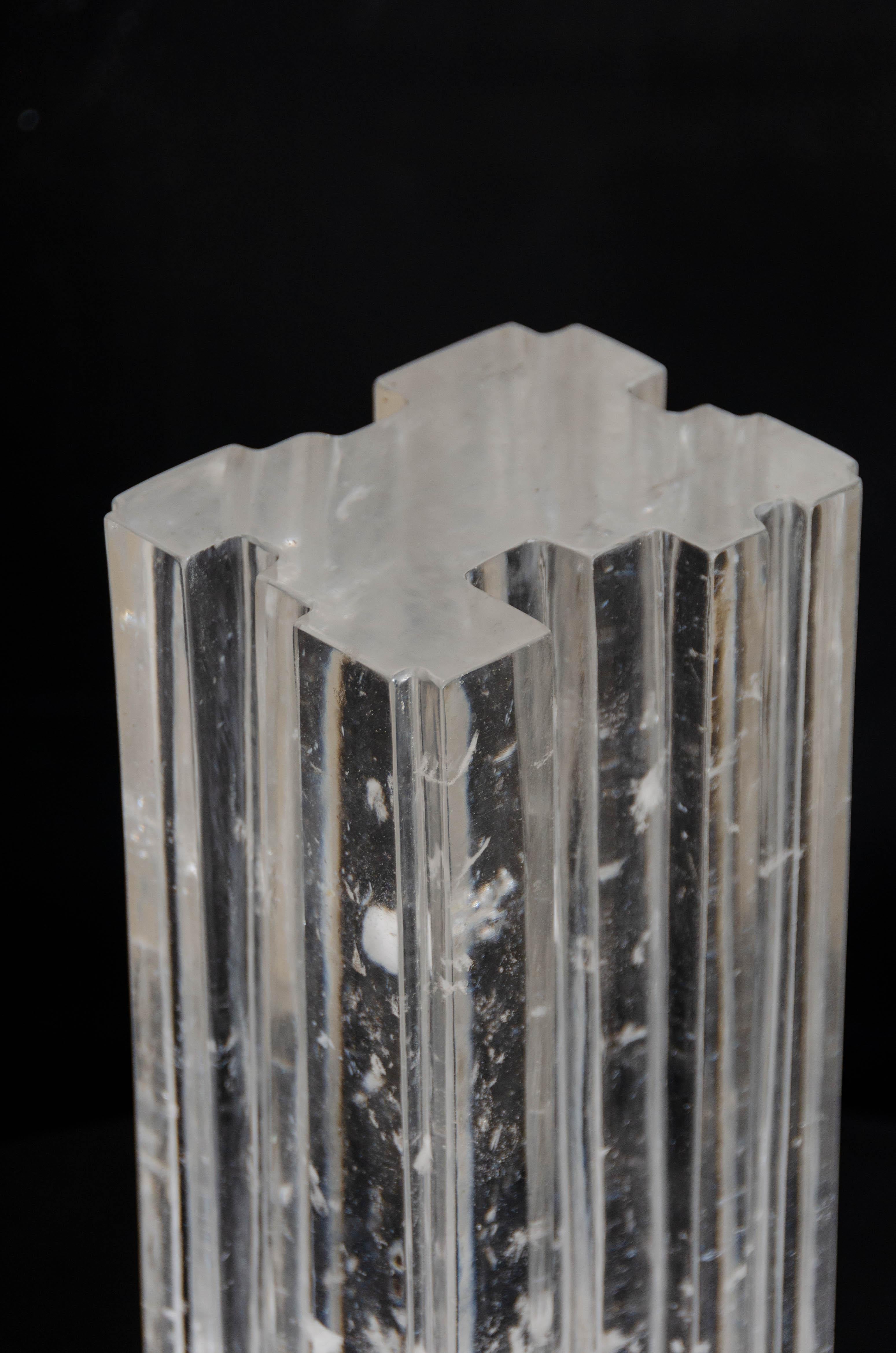 Lámpara Falaise Contemporánea de Cristal con Base de Cobre de Robert Kuo en Nuevo estado para la venta en Los Angeles, CA