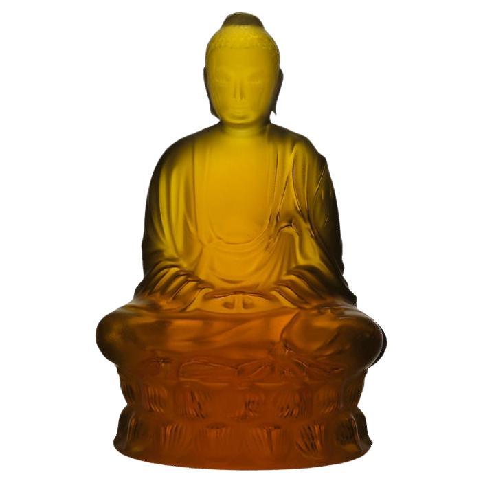 Sculpture contemporaine en cristal de verre intitulée "Bouddha assis" par Lalique Glass