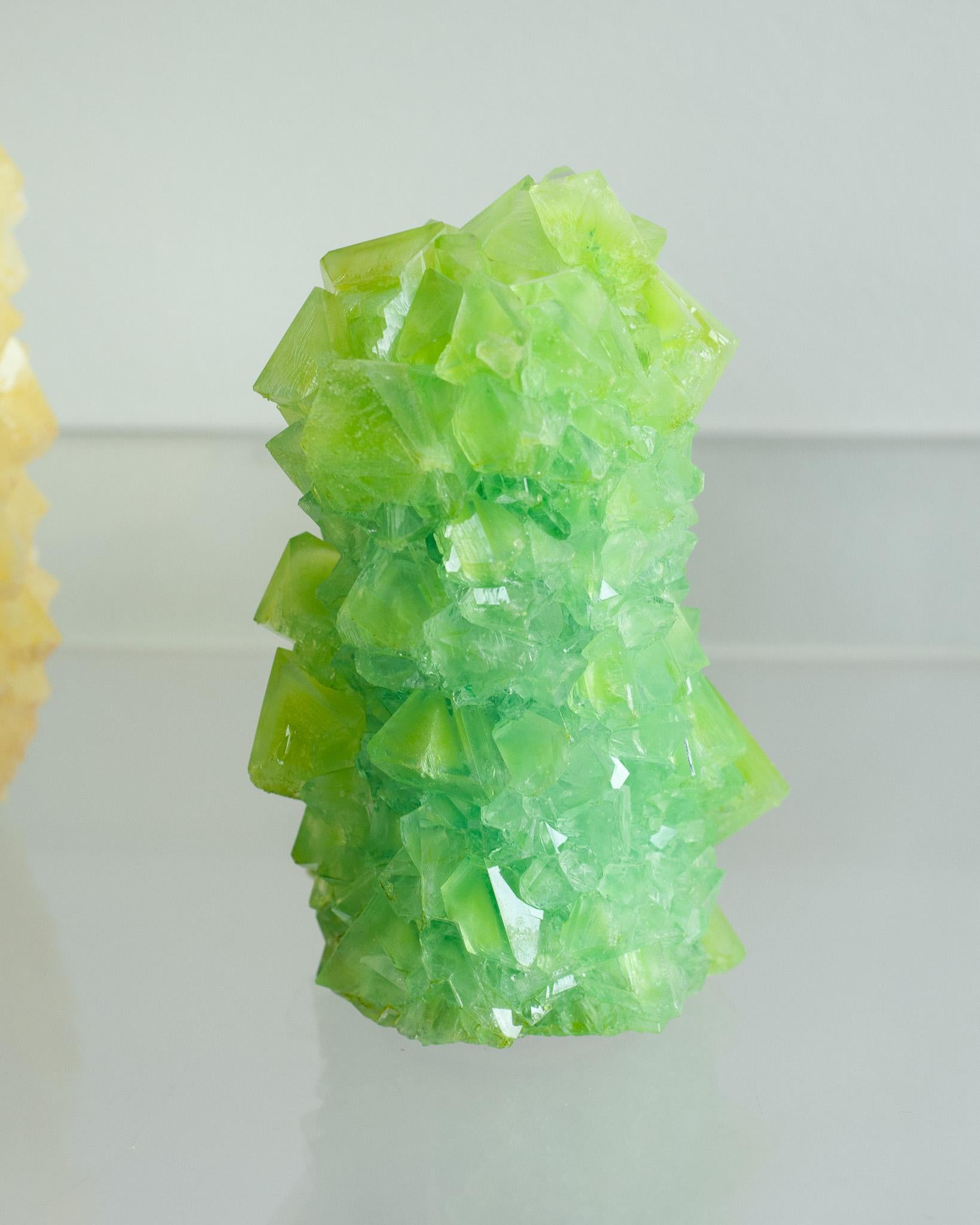 Dutch Contemporary Crystallized Vase in Green by Isaac Monté, Netherlands For Sale
