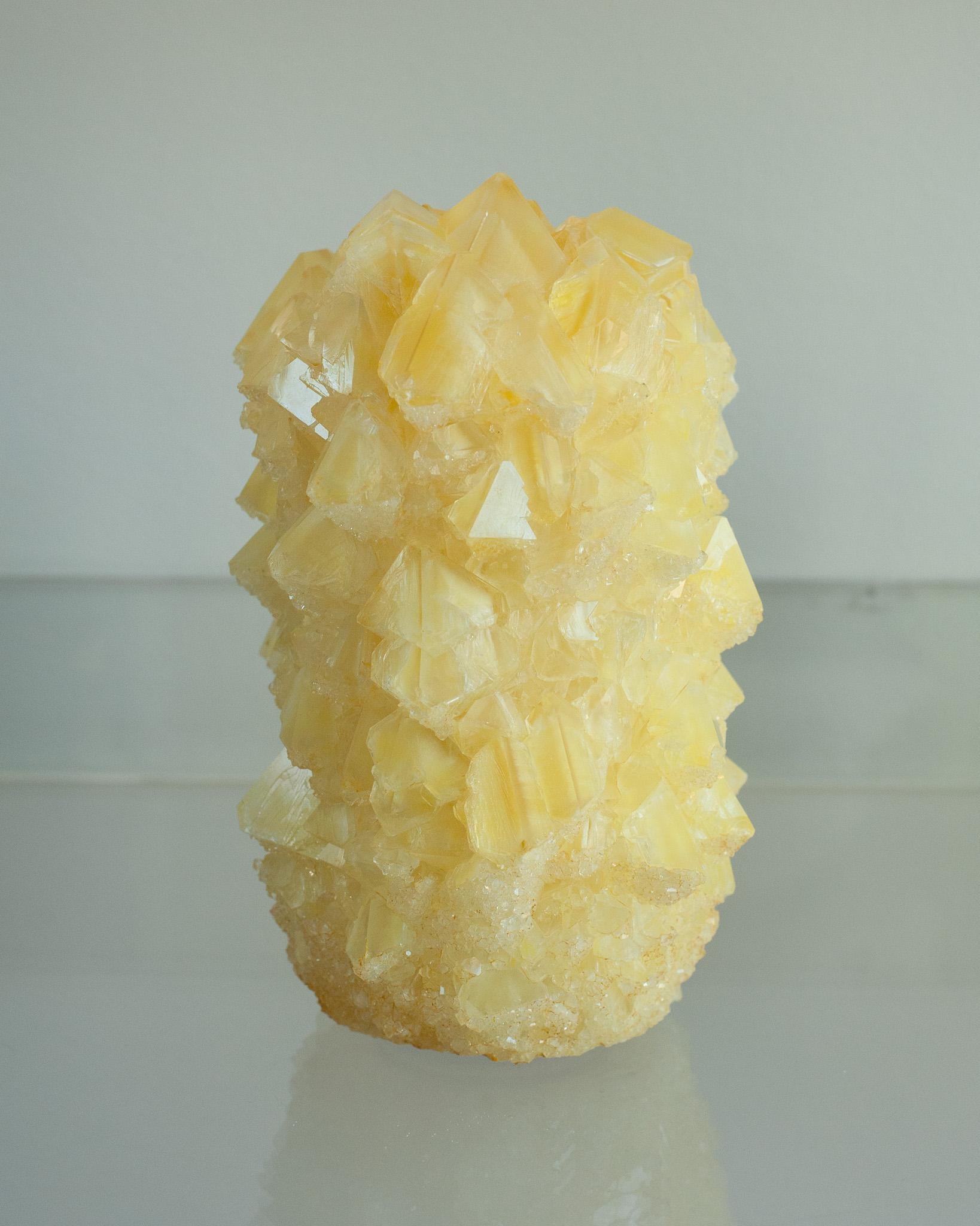 Vaso cristallizzato contemporaneo in giallo di Isaac Monté, Paesi Bassi In condizioni Nuovo in vendita a Toronto, ON