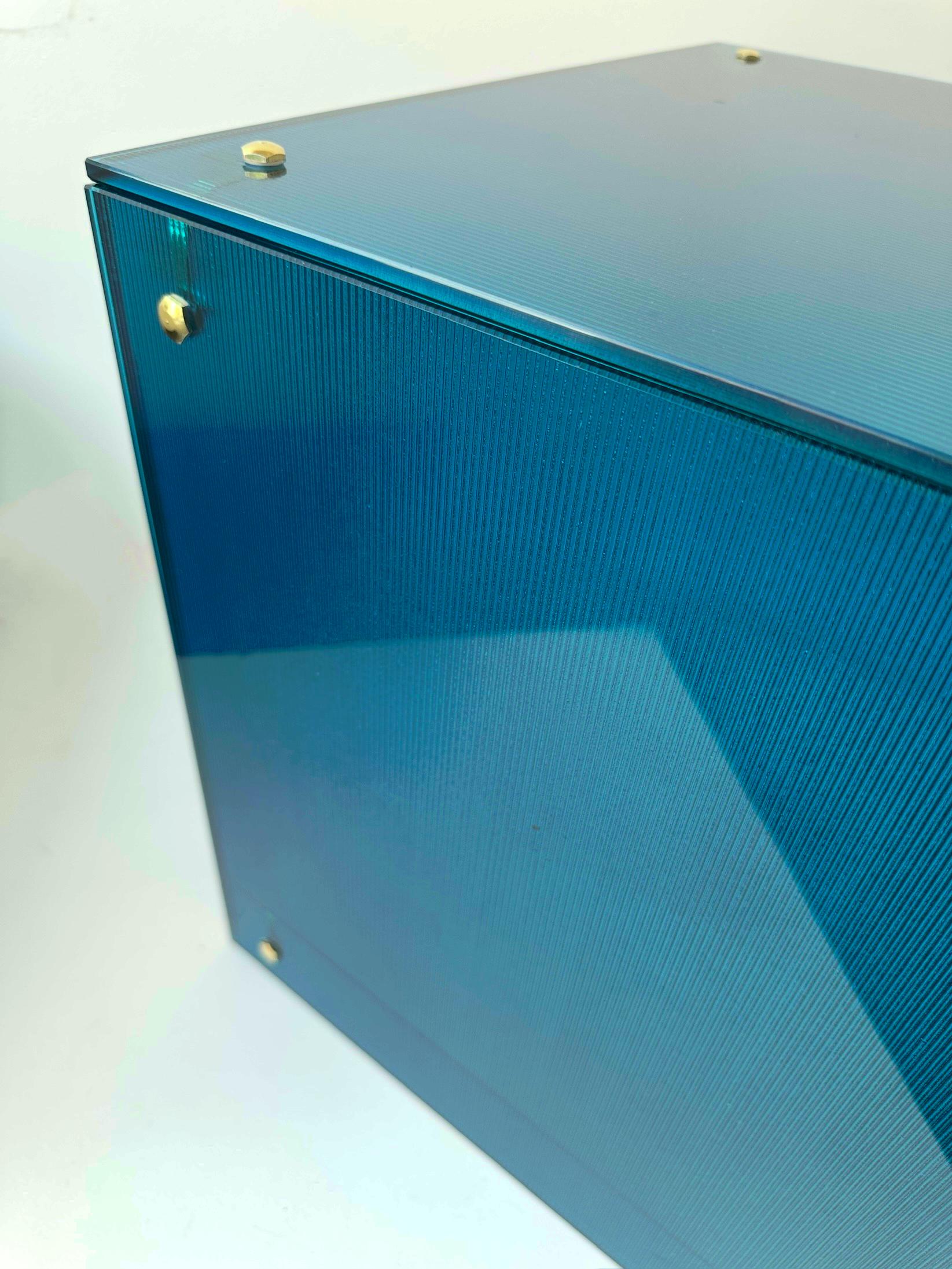 Contemporary Cube Lamp Blue Murano Glass and Brass, Italy in vendita 6