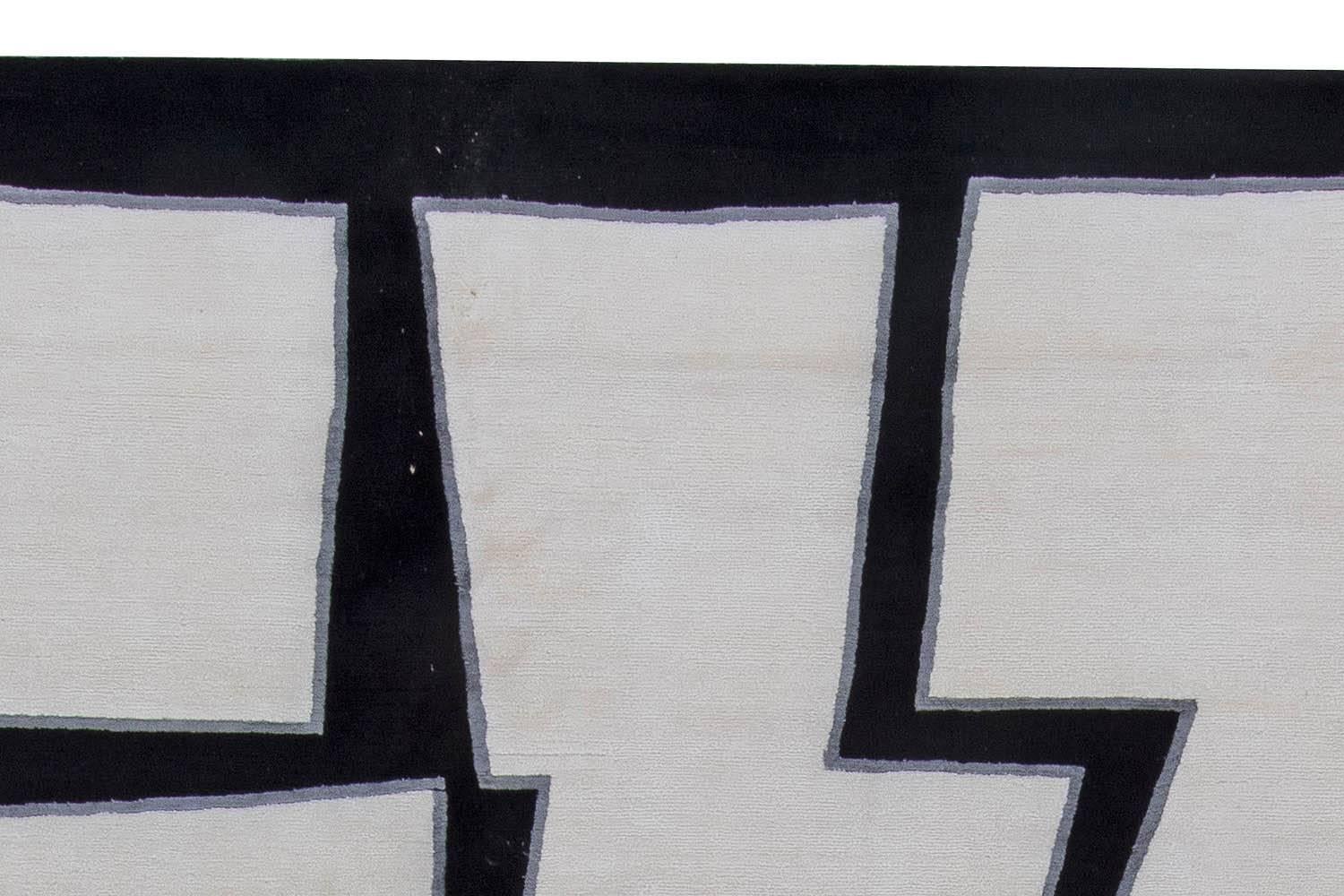 Annodato a mano Tappeto contemporaneo di ispirazione cubista realizzato a mano in seta e lana da Doris Leslie Blau in vendita