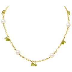 Contemporary Cultured Pearl Peridot 18 Karat Gold Station Necklace