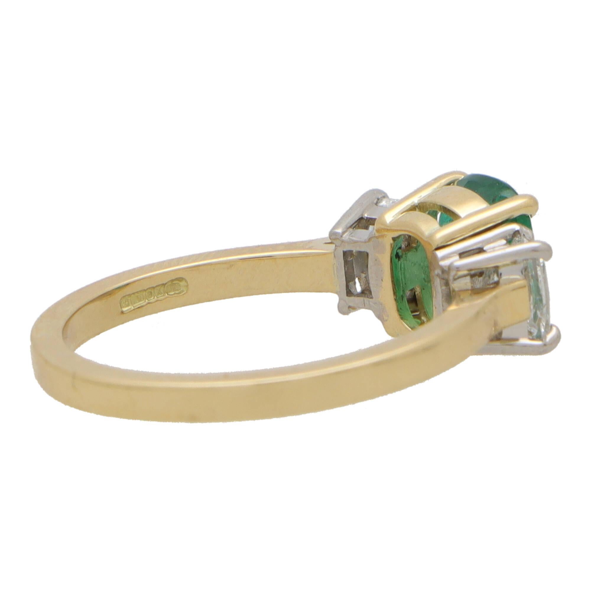 Contemporary Cushion Cut Emerald and Diamond Three Stone Ring in 18k Gold In New Condition In London, GB