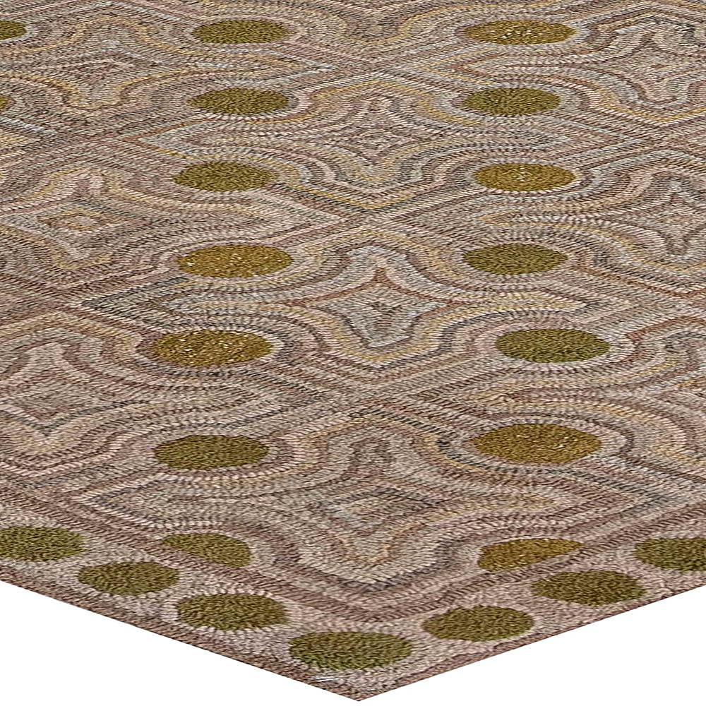 Zeitgenössischer maßgefertigter Hängelampe-Teppich in Beige, Grün und Taupe von Doris Leslie Blau (Wolle) im Angebot