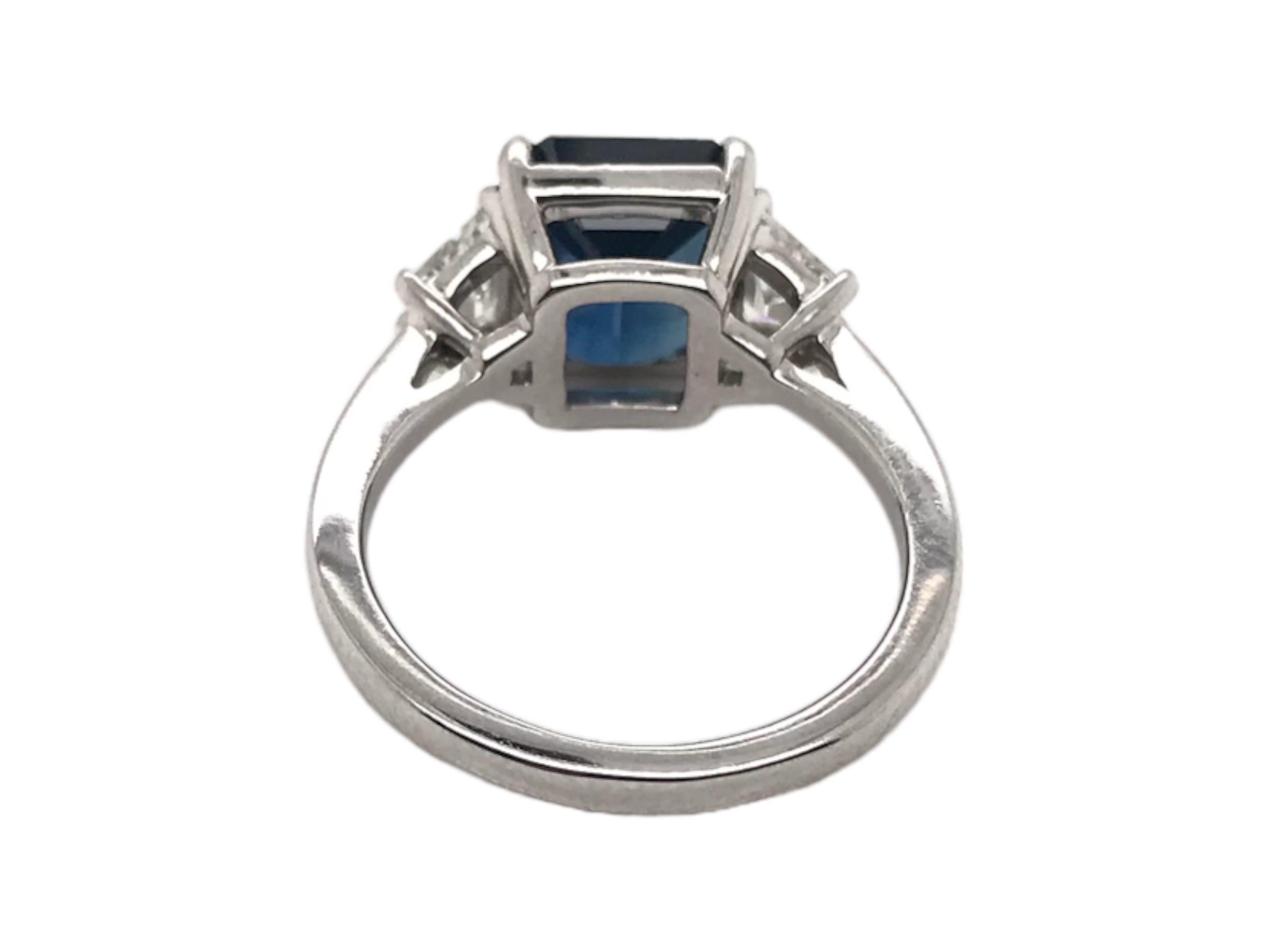 Contemporary Custom Platinum 4.40 Carat Sapphire & Diamond Ring 2