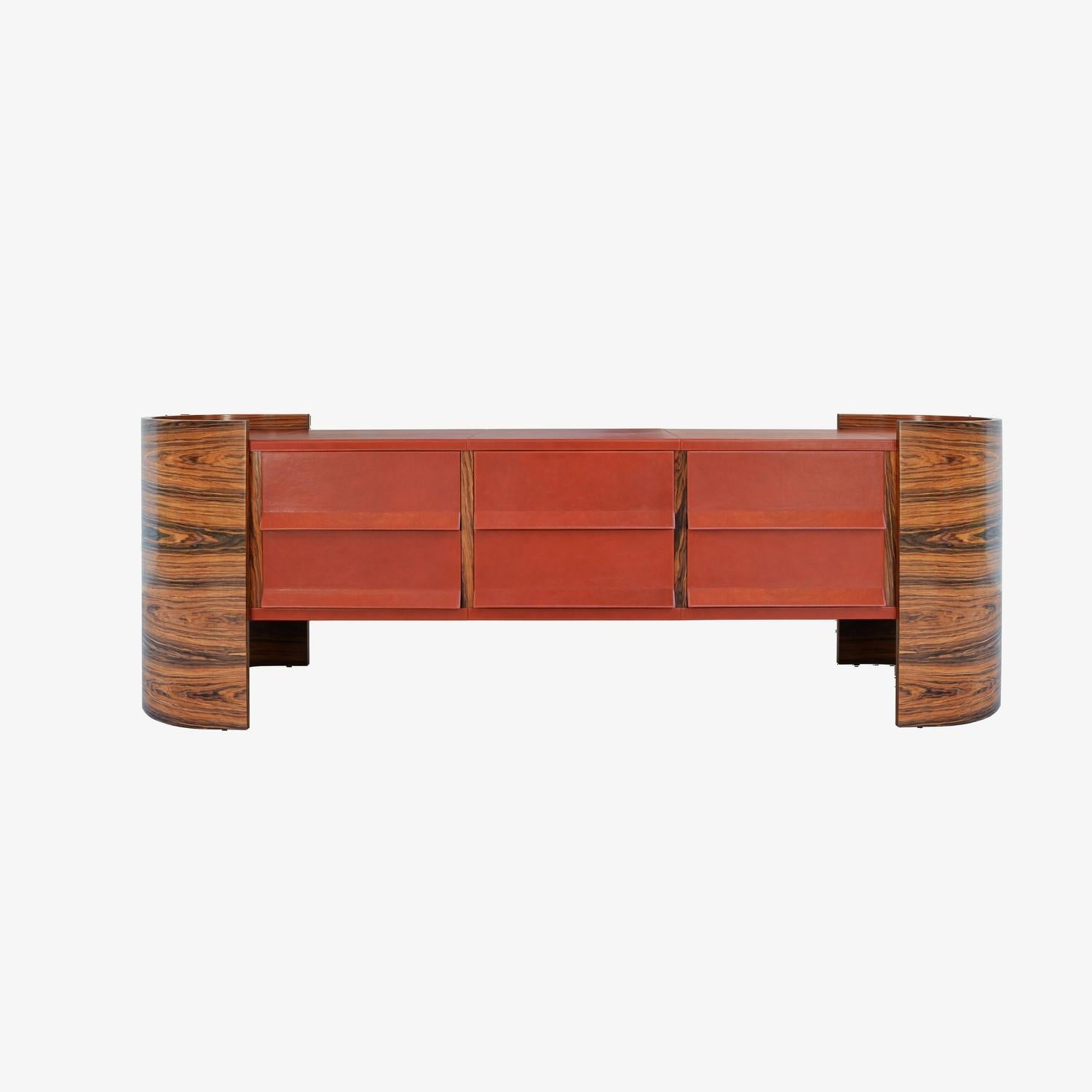 Buffet contemporain sur mesure en placage de Wood Ziricote et touches de cuir Neuf - En vente à NEW YORK, NY